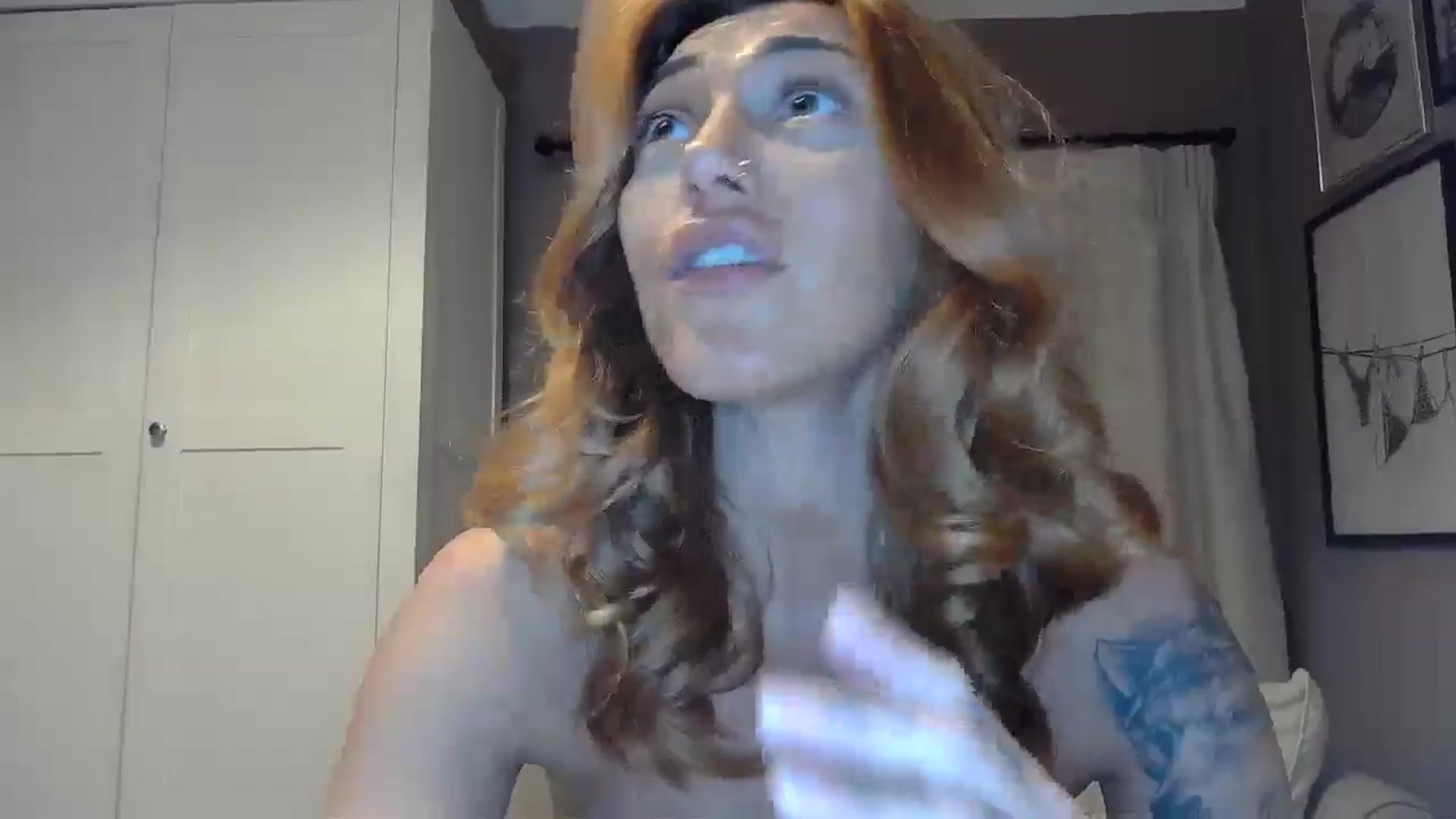 Gallery image thumbnail from EnglishRose3's myfreecams stream on, 05/08/2026, 07:54 image 17 of 20