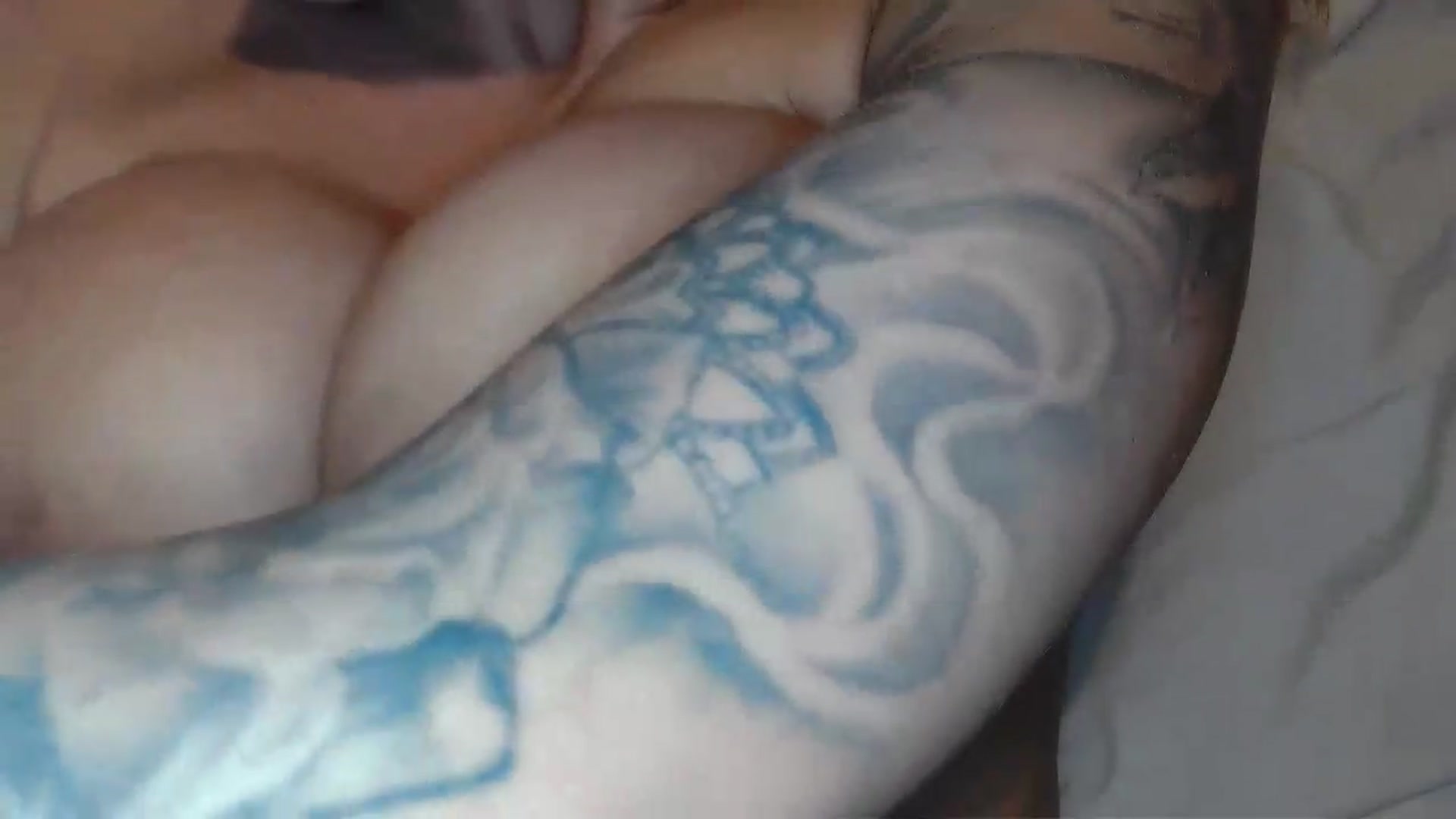 Gallery image thumbnail from EnglishRose3's myfreecams stream on, 05/14/2026, 09:18 image 16 of 20