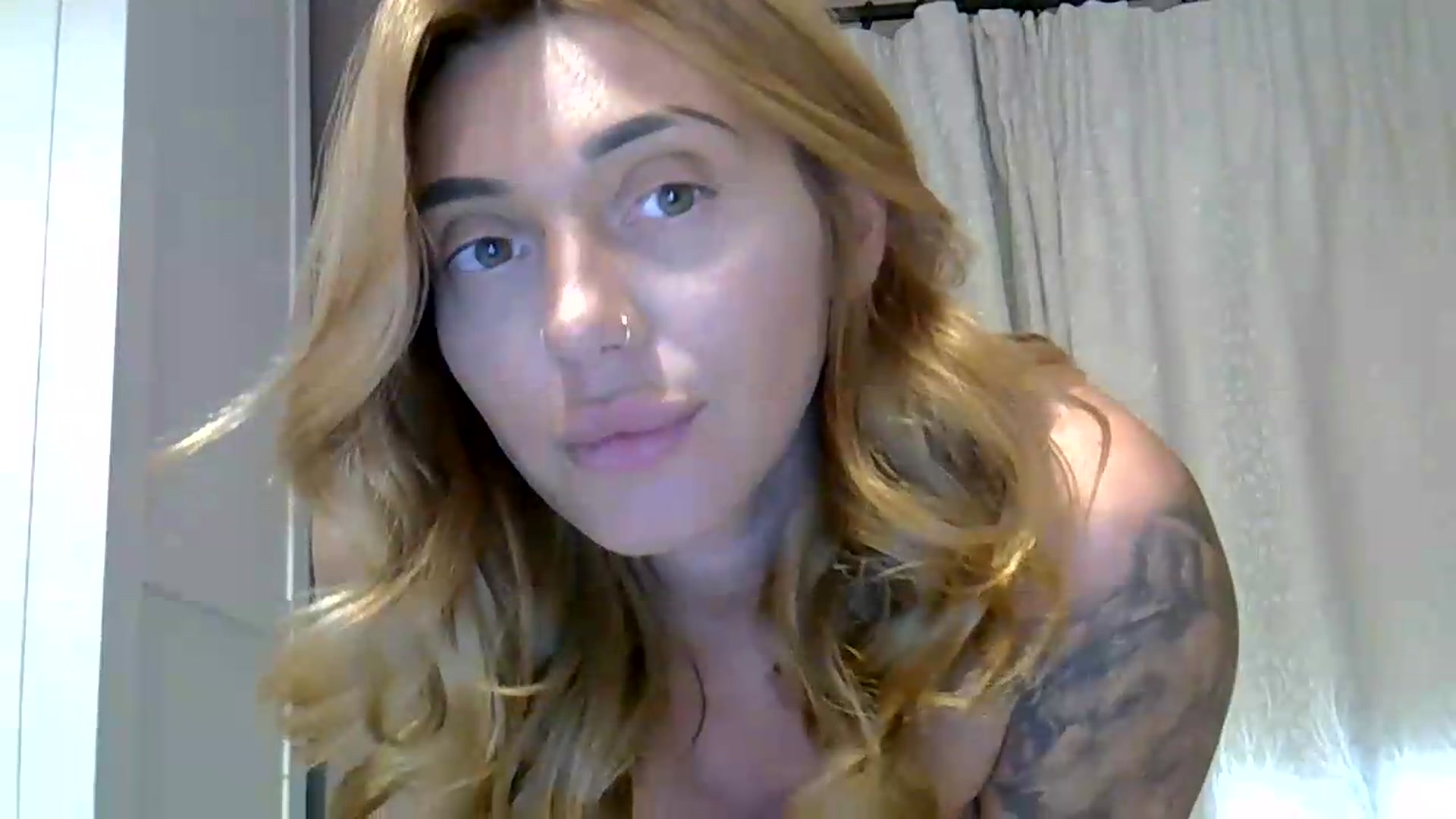 Gallery image thumbnail from EnglishRose3's myfreecams stream on, 05/21/2026, 09:27 image 11 of 20