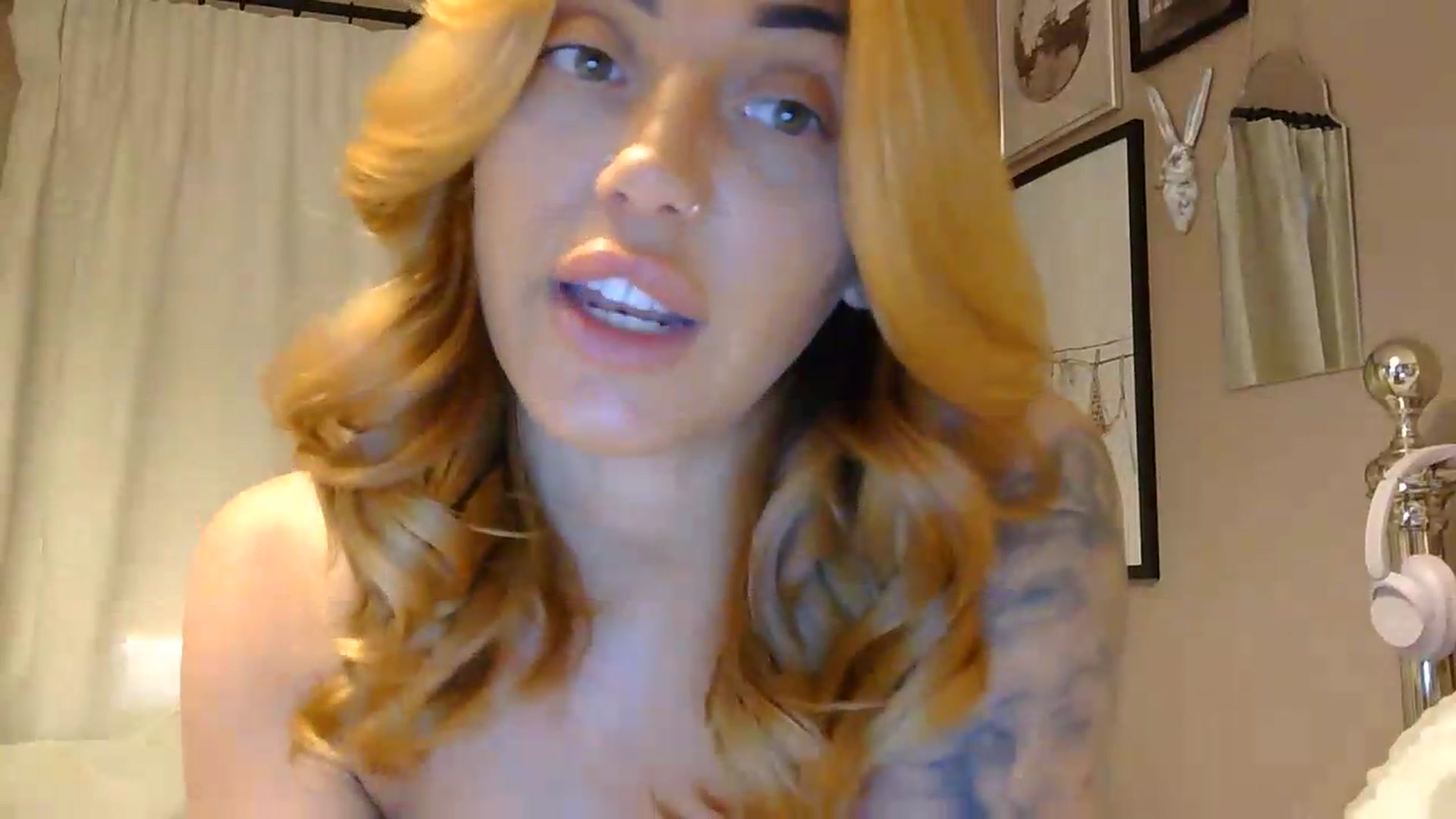 Gallery image thumbnail from EnglishRose3's myfreecams stream on, 05/22/2026, 06:29 image 2 of 20