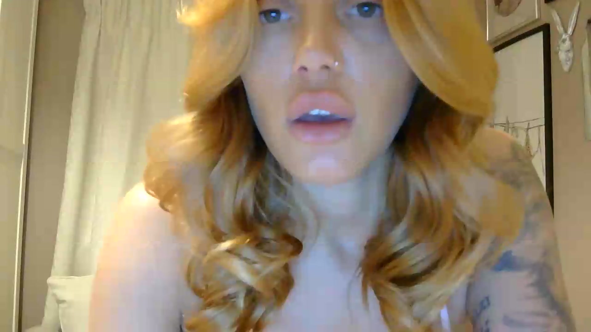 Gallery image thumbnail from EnglishRose3's myfreecams stream on, 05/22/2026, 06:29 image 18 of 20
