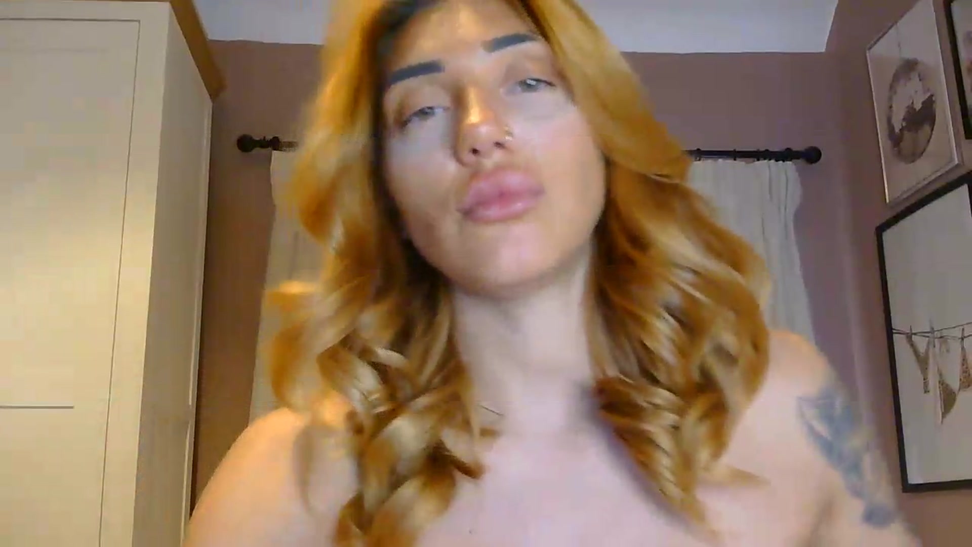 Gallery image thumbnail from EnglishRose3's myfreecams stream on, 05/26/2026, 06:16 image 5 of 20