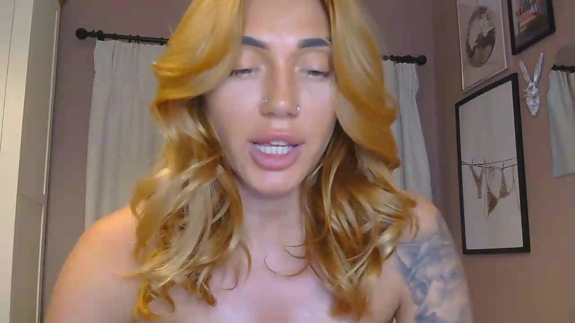 Gallery image thumbnail from EnglishRose3's myfreecams stream on, 06/01/2026, 08:23 image 14 of 20
