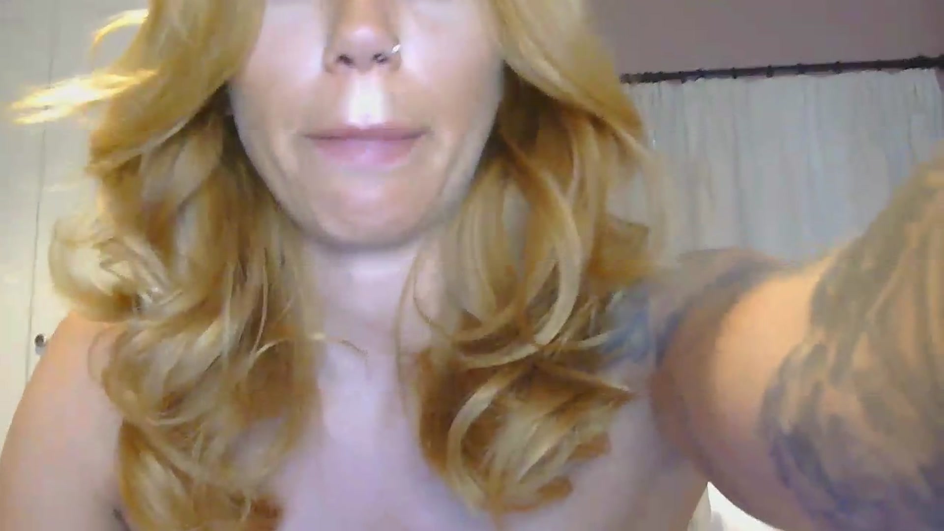 Gallery image thumbnail from EnglishRose3's myfreecams stream on, 06/04/2026, 08:50 image 13 of 20