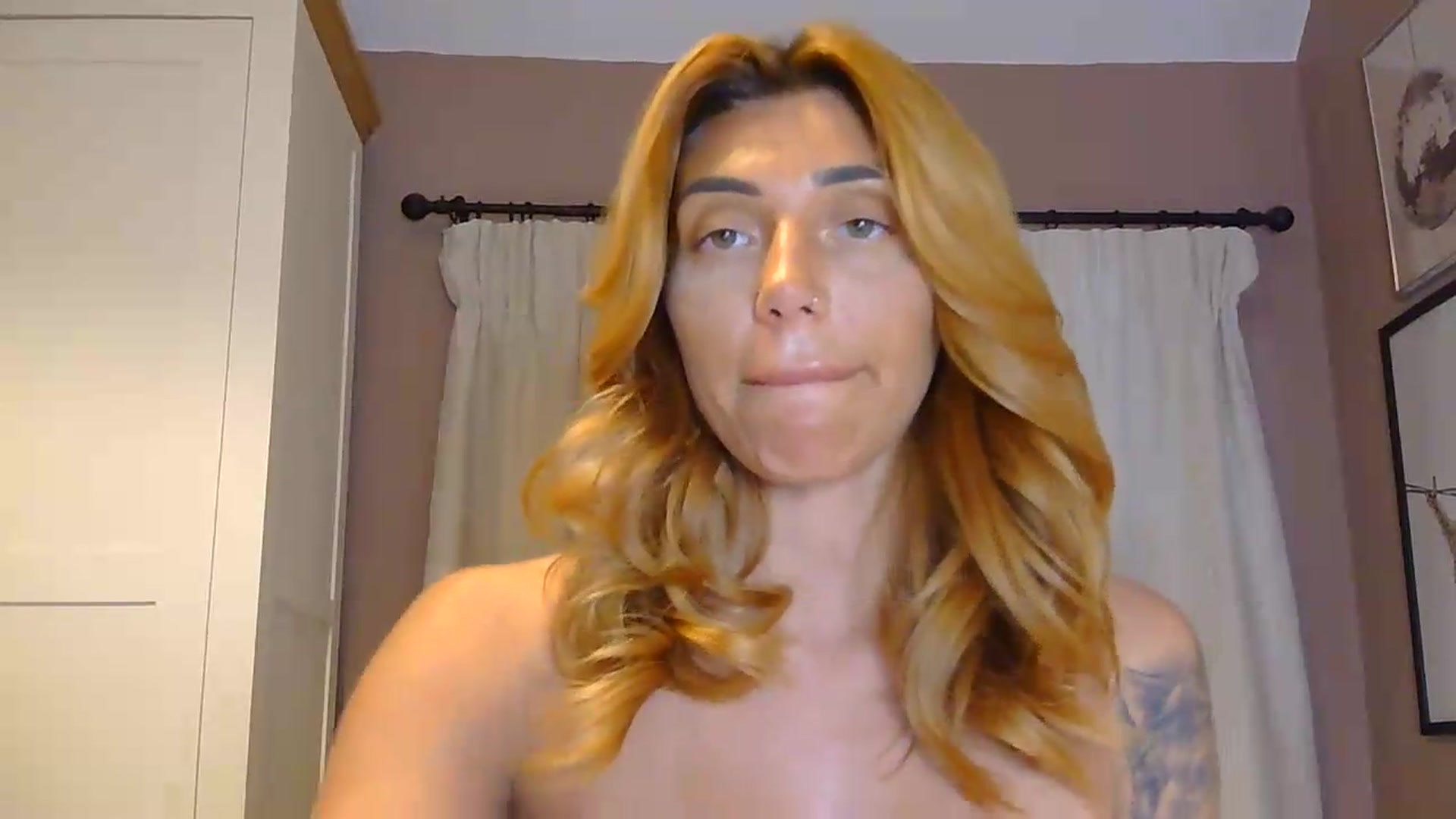 Gallery image thumbnail from EnglishRose3's myfreecams stream on, 06/08/2026, 08:29 image 19 of 20