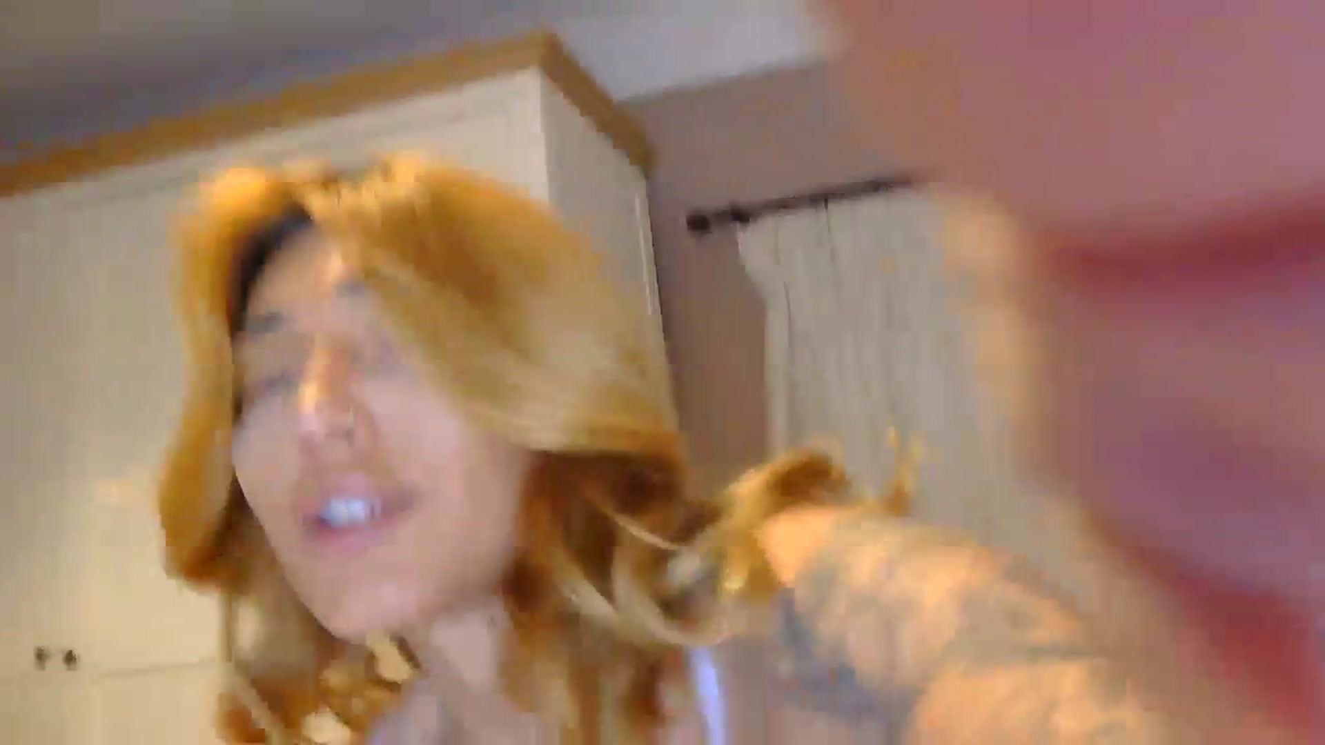 Gallery image thumbnail from EnglishRose3's myfreecams stream on, 06/10/2026, 07:46 image 16 of 20