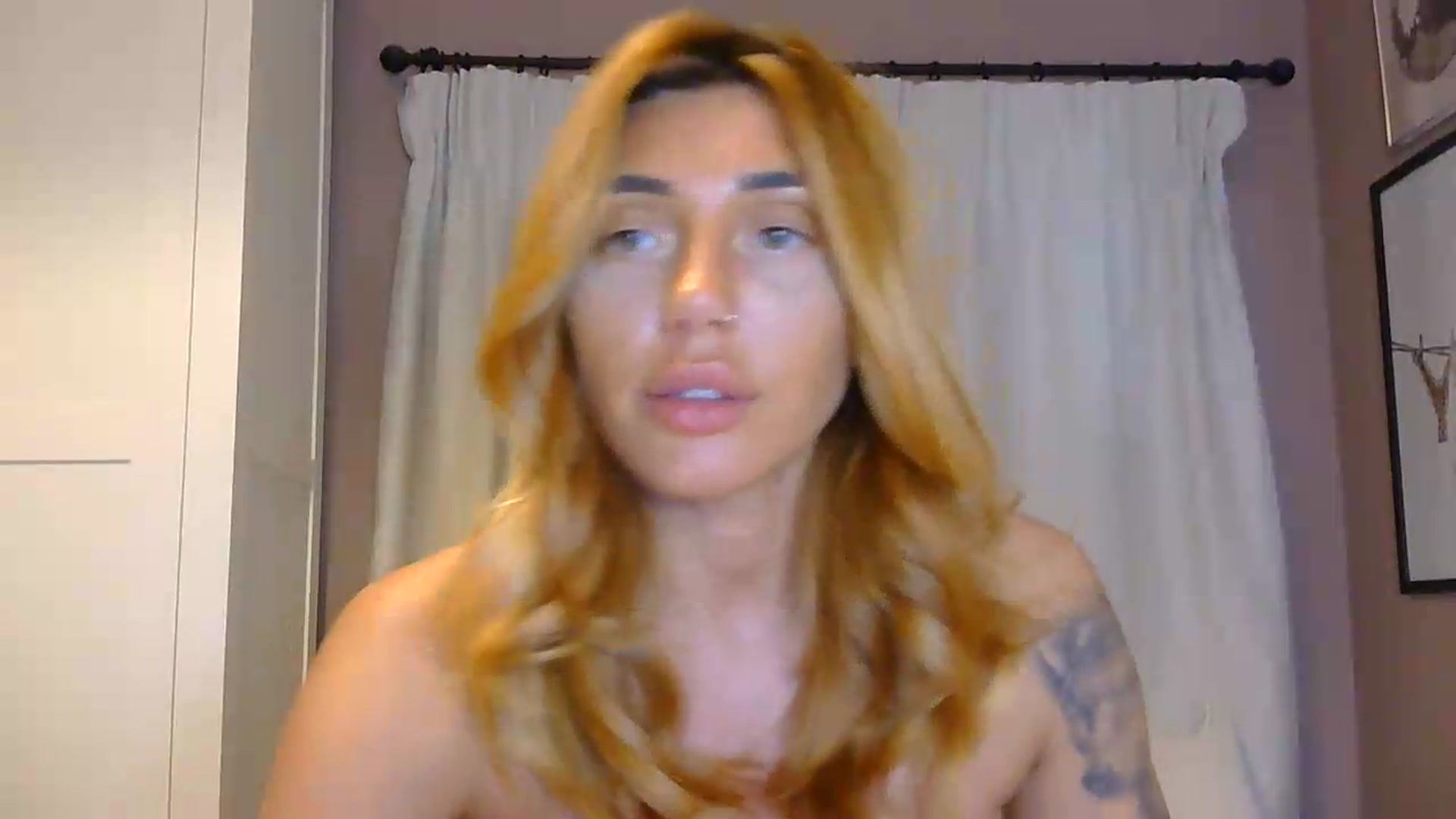 Gallery image thumbnail from EnglishRose3's myfreecams stream on, 06/23/2026, 08:23 image 17 of 20