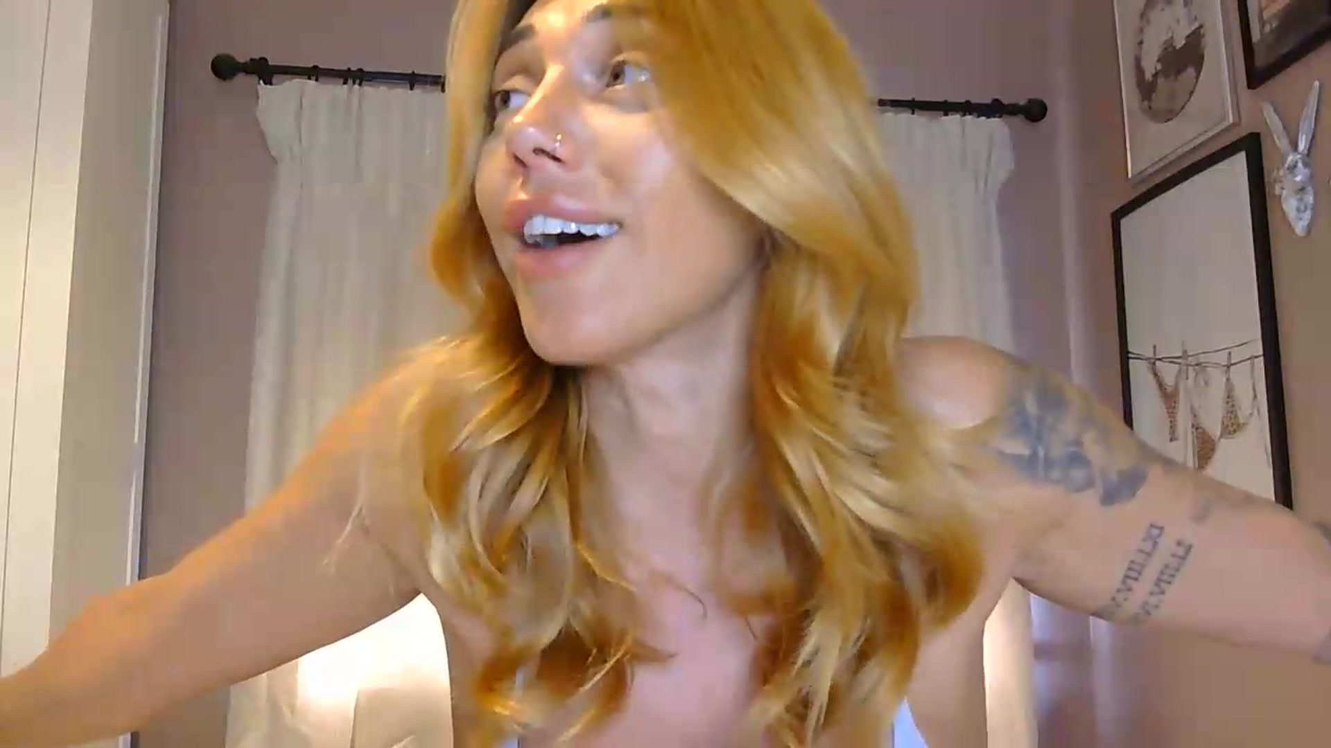 Gallery image thumbnail from EnglishRose3's myfreecams stream on, 06/24/2026, 07:47 image 8 of 20