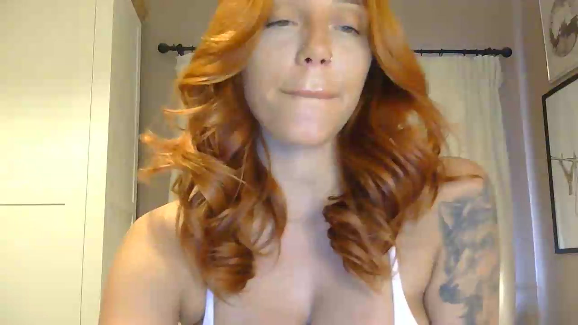 Gallery image thumbnail from EnglishRose3's myfreecams stream on, 06/29/2026, 07:25 image 10 of 20