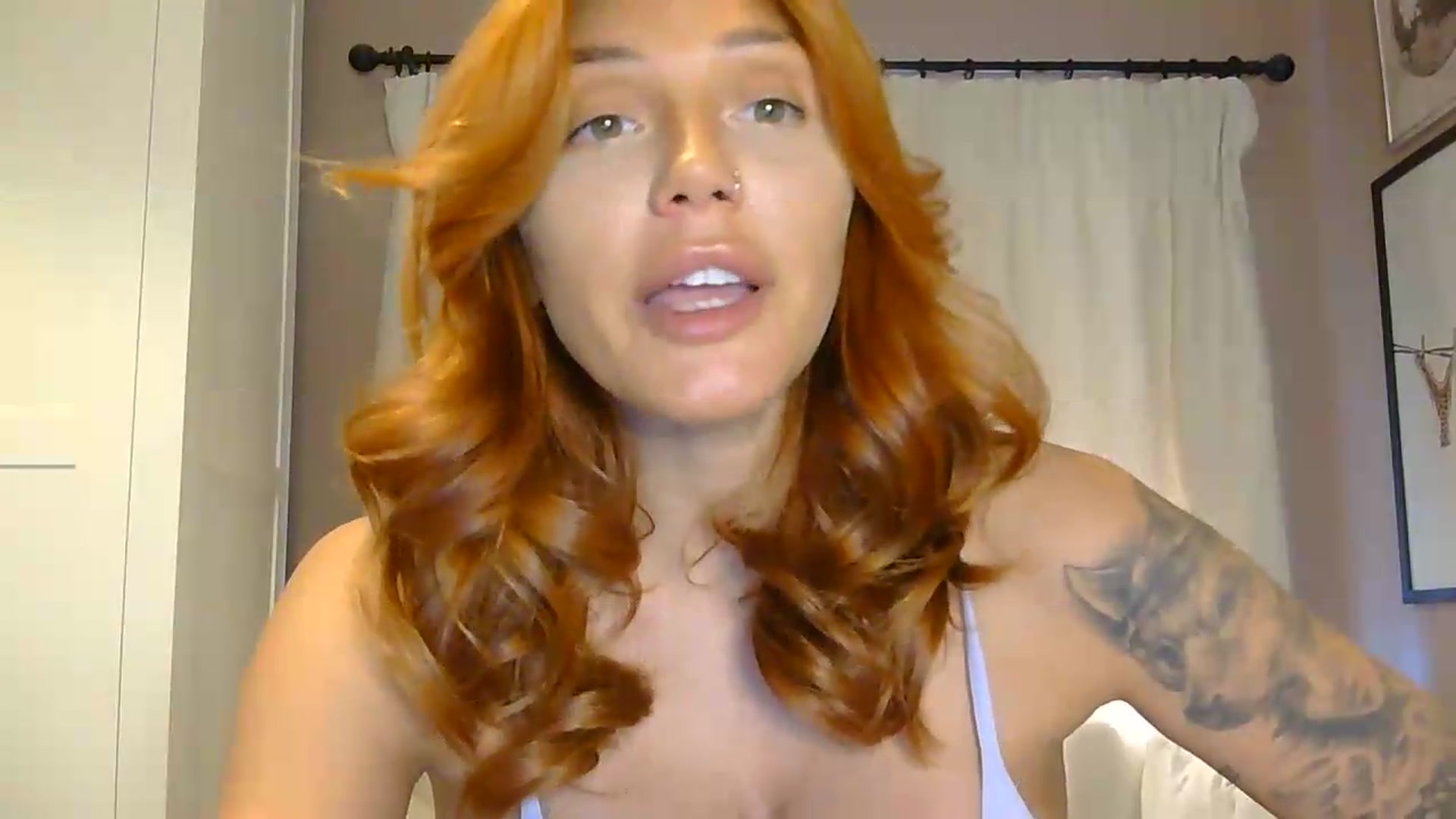 Gallery image thumbnail from EnglishRose3's myfreecams stream on, 07/03/2026, 06:41 image 13 of 20