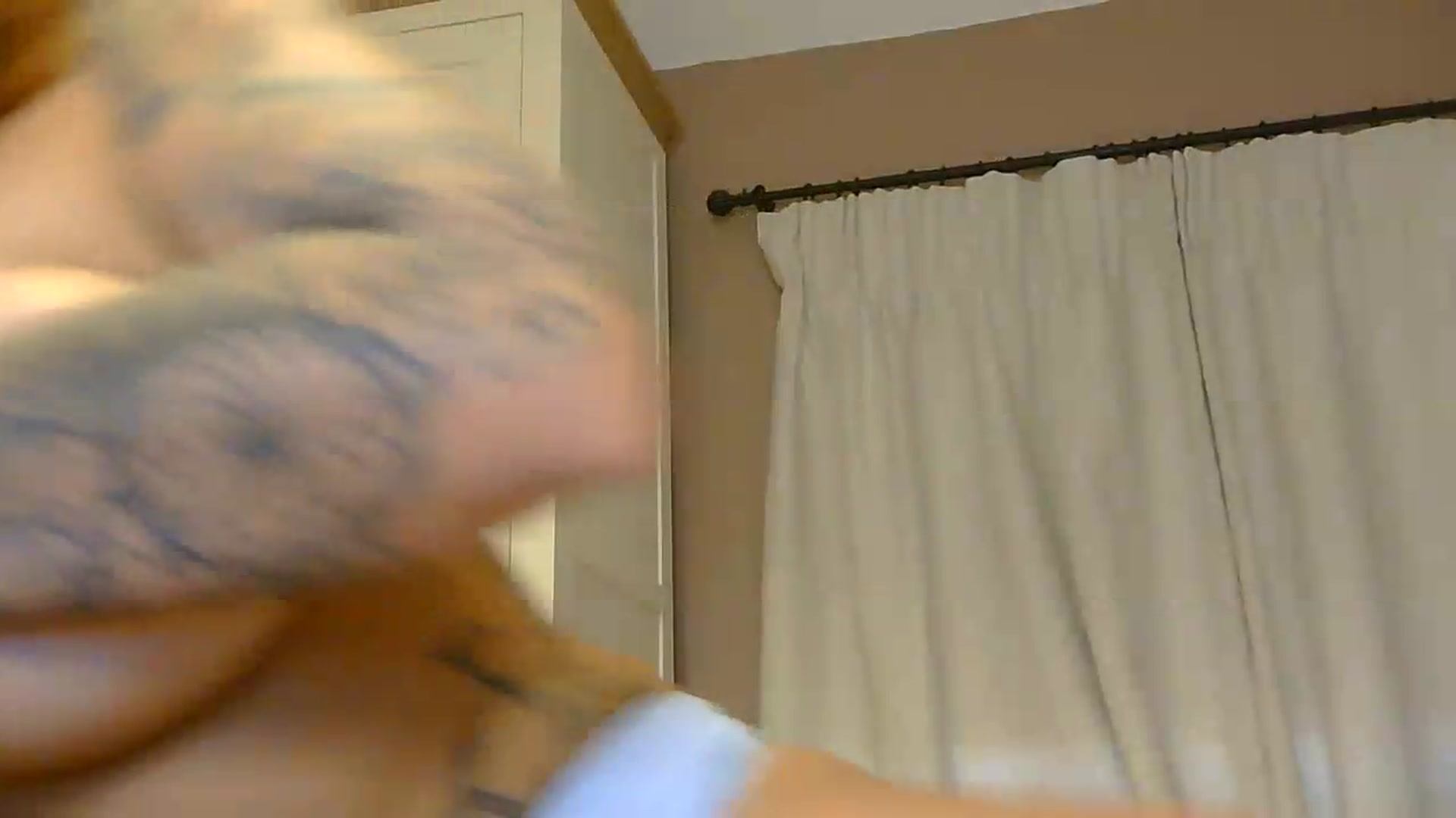 Gallery image thumbnail from EnglishRose3's myfreecams stream on, 07/10/2026, 18:53 image 13 of 20