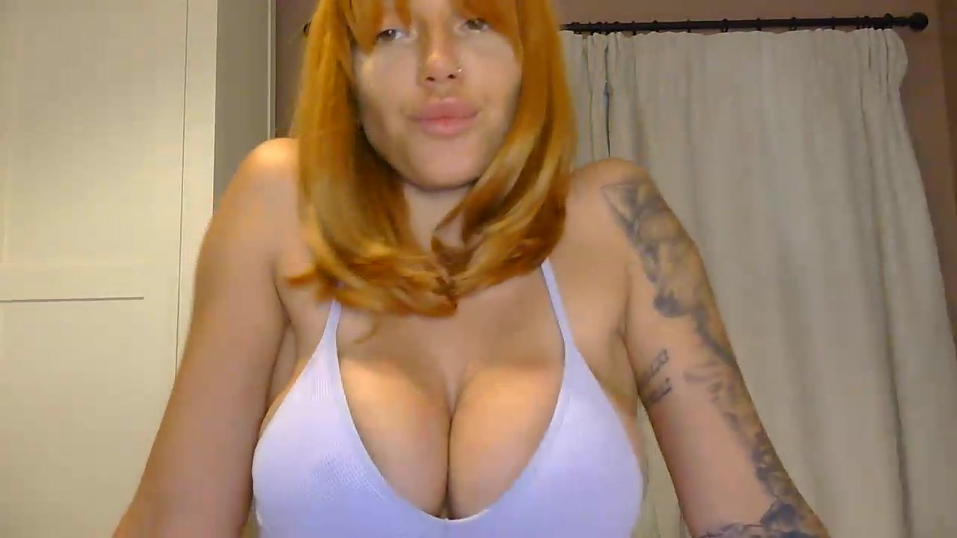 Gallery image thumbnail from EnglishRose3's myfreecams stream on, 07/16/2026, 10:50 image 11 of 20