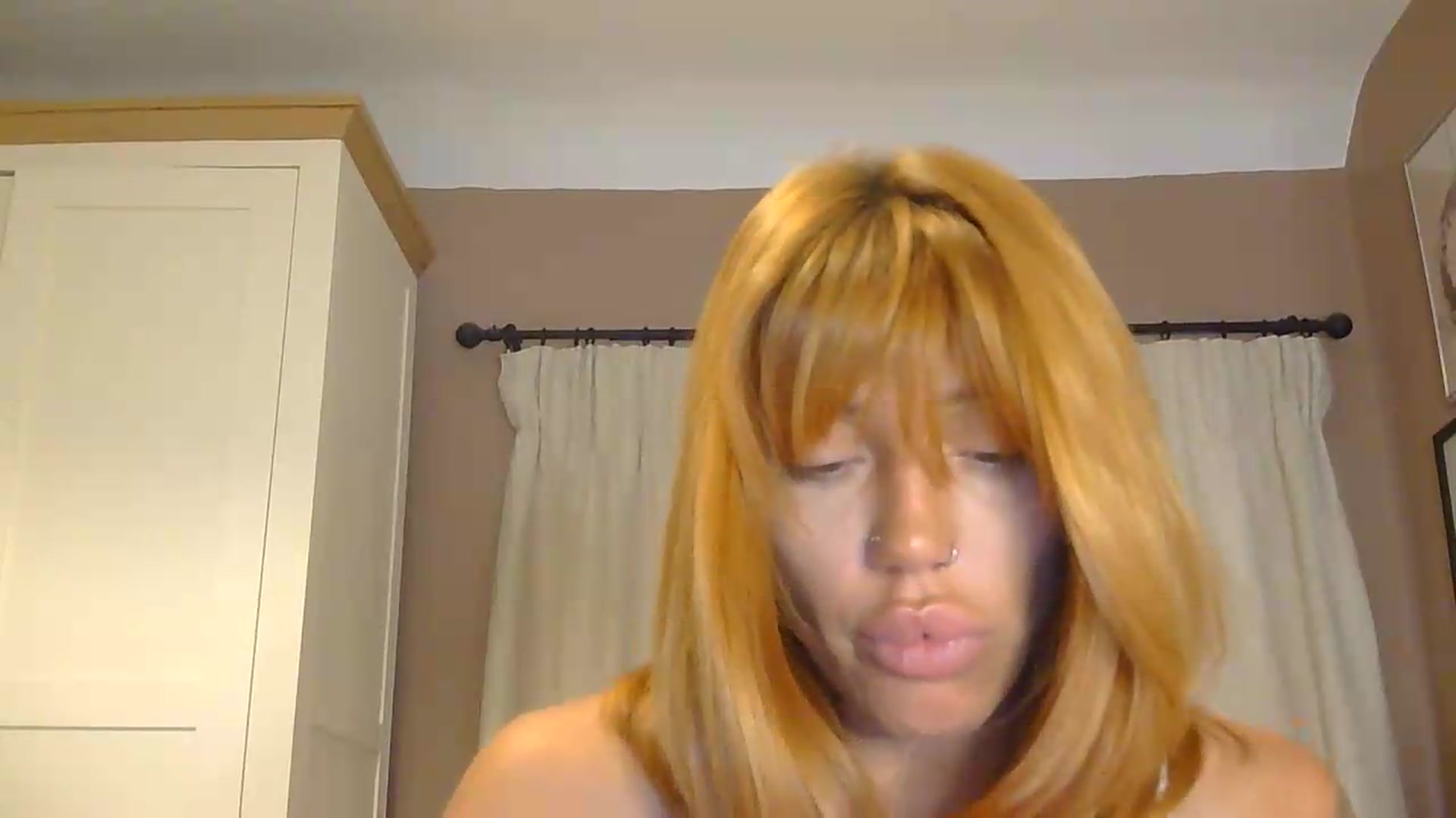 Gallery image thumbnail from EnglishRose3's myfreecams stream on, 08/10/2026, 06:43 image 15 of 20