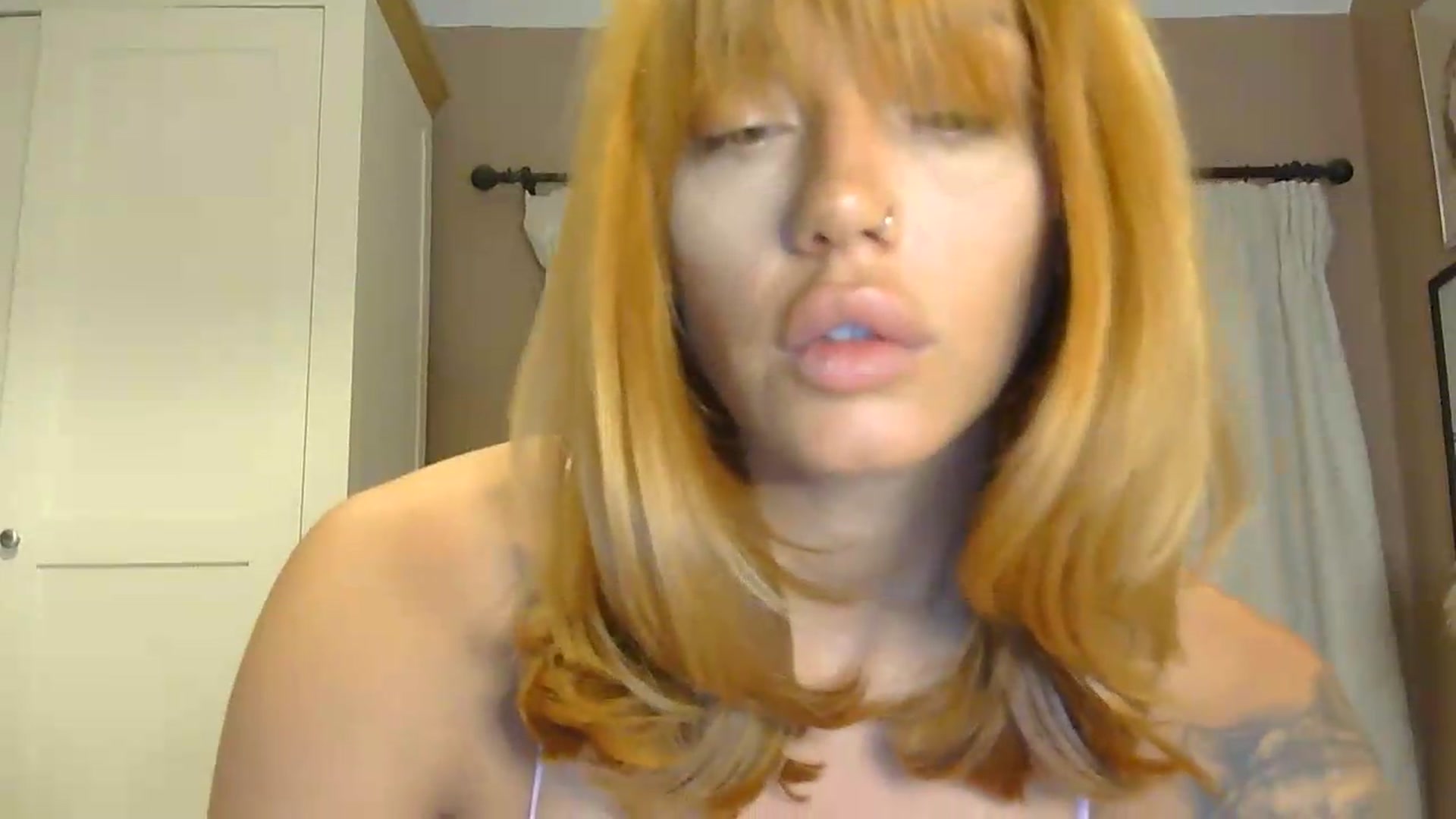 Gallery image thumbnail from EnglishRose3's myfreecams stream on, 08/19/2026, 06:30 image 16 of 20