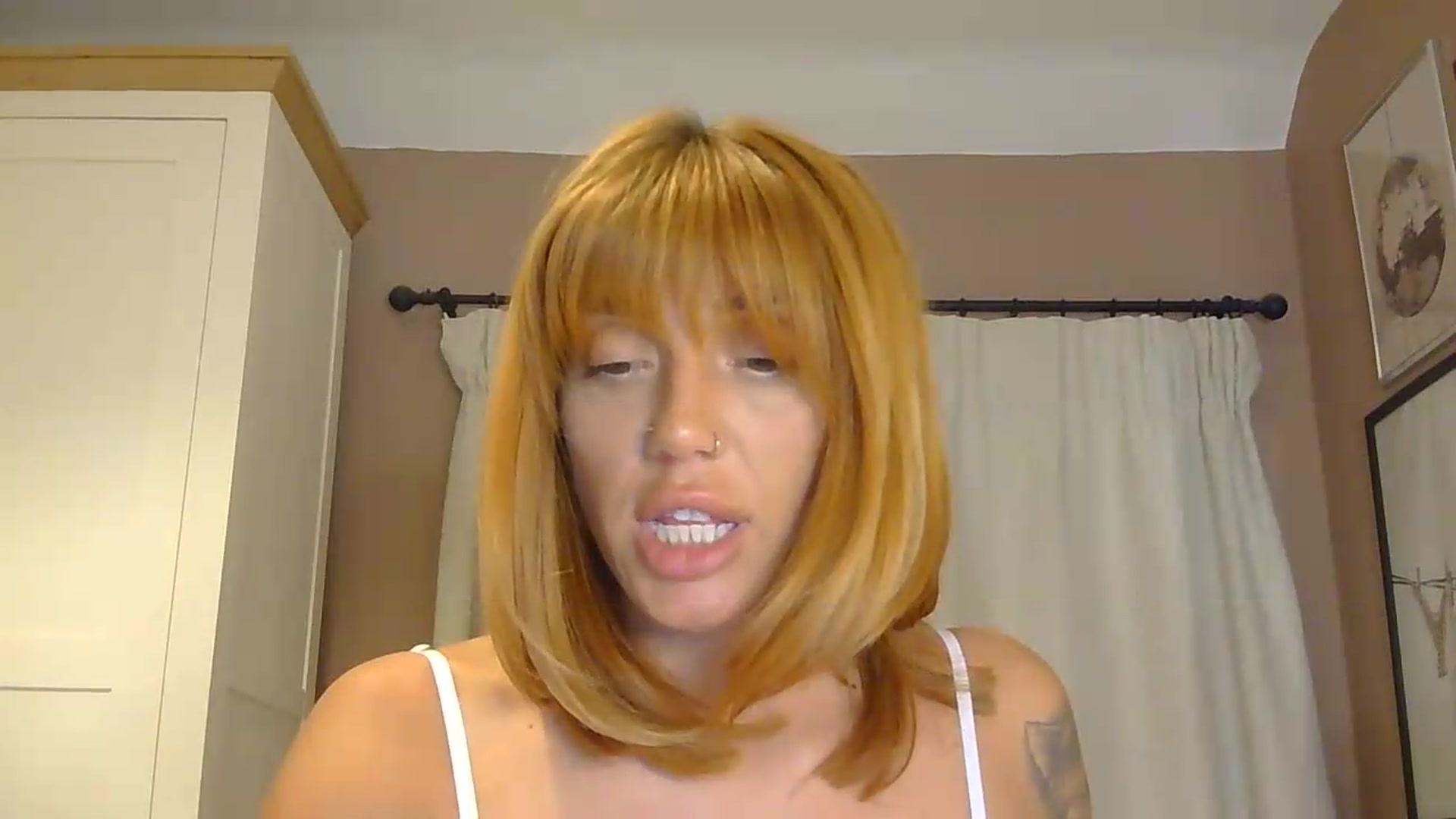 Gallery image thumbnail from EnglishRose3's myfreecams stream on, 08/22/2026, 22:36 image 19 of 20