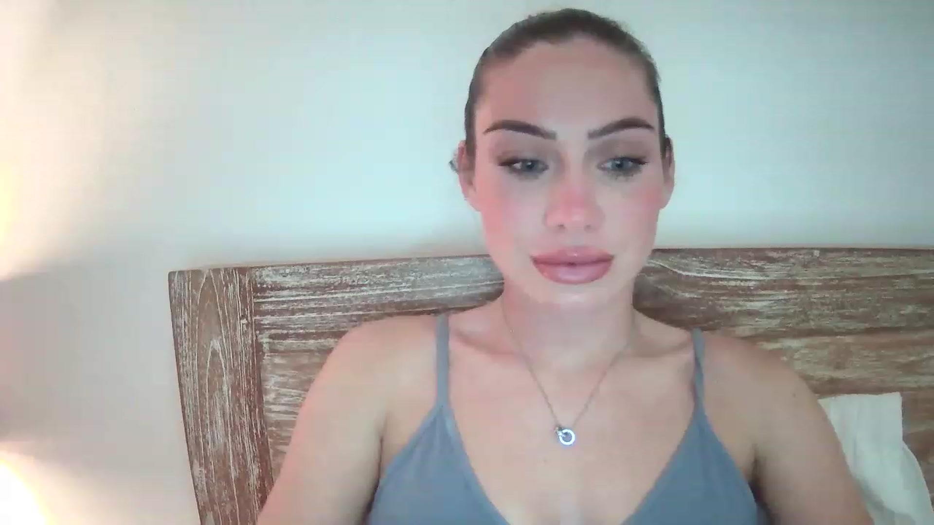 Gallery image thumbnail from English_Babe1's myfreecams stream on, 01/31/2023, 12:46 image 5 of 20