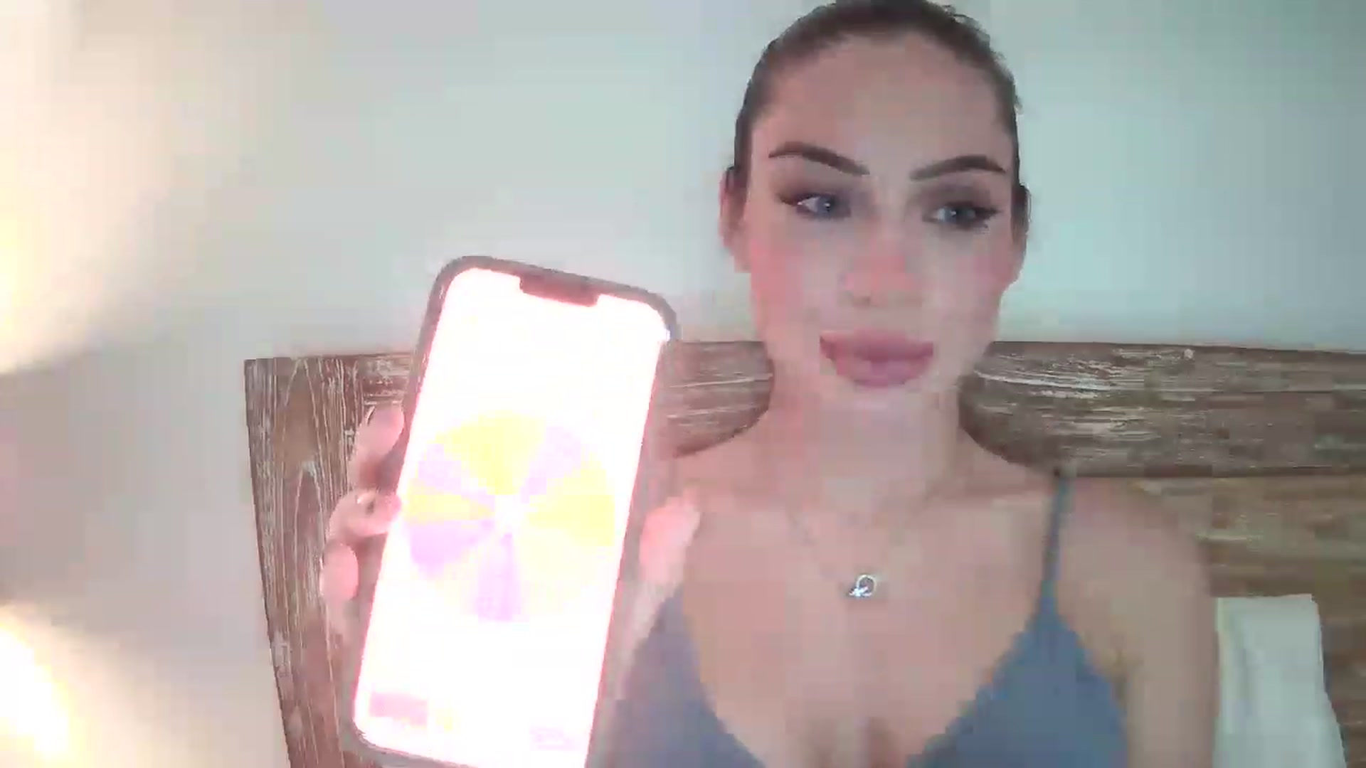 Gallery image thumbnail from English_Babe1's myfreecams stream on, 01/31/2023, 12:46 image 16 of 20