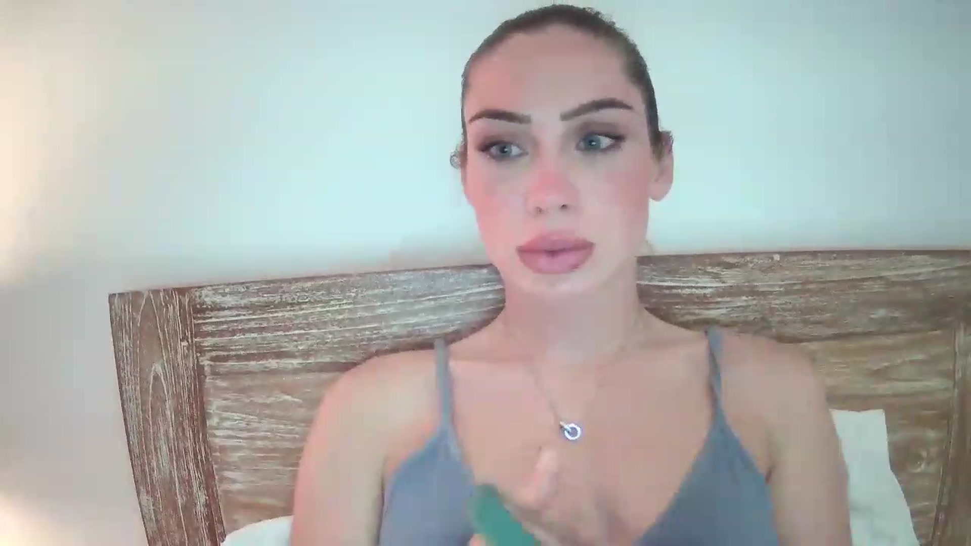 Gallery image thumbnail from English_Babe1's myfreecams stream on, 01/31/2023, 12:46 image 10 of 20