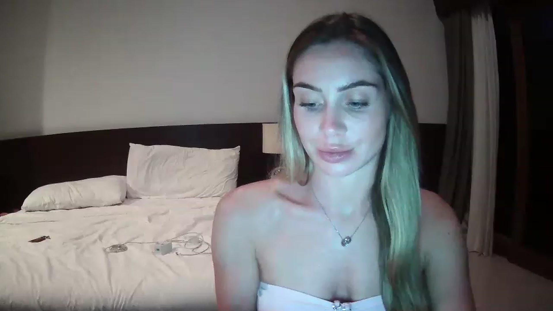 Gallery image thumbnail from English_Babe1's myfreecams stream on, 02/26/2023, 10:59 image 13 of 20