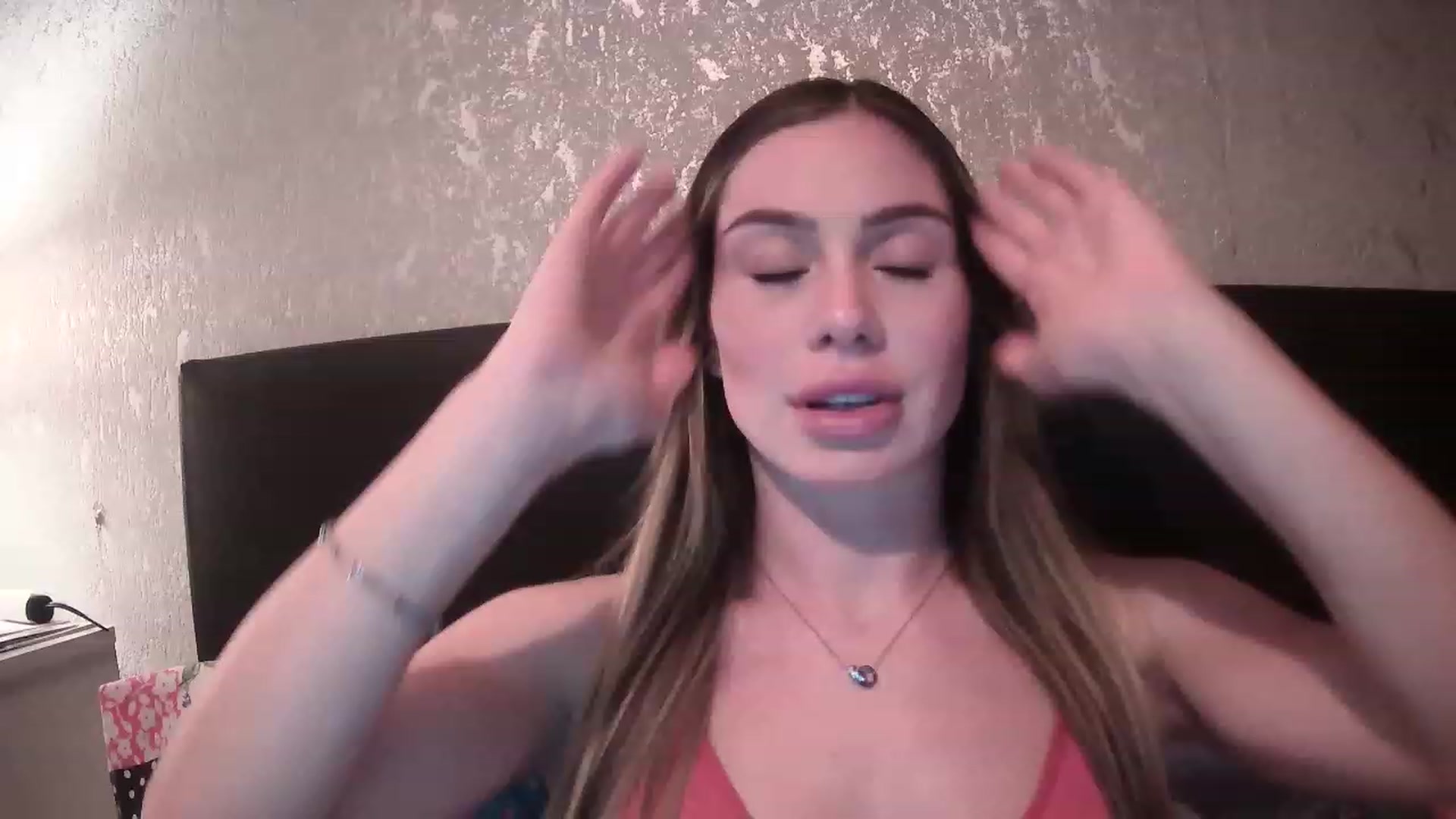 Gallery image thumbnail from English_Babe1's myfreecams stream on, 03/09/2023, 18:35 image 4 of 20