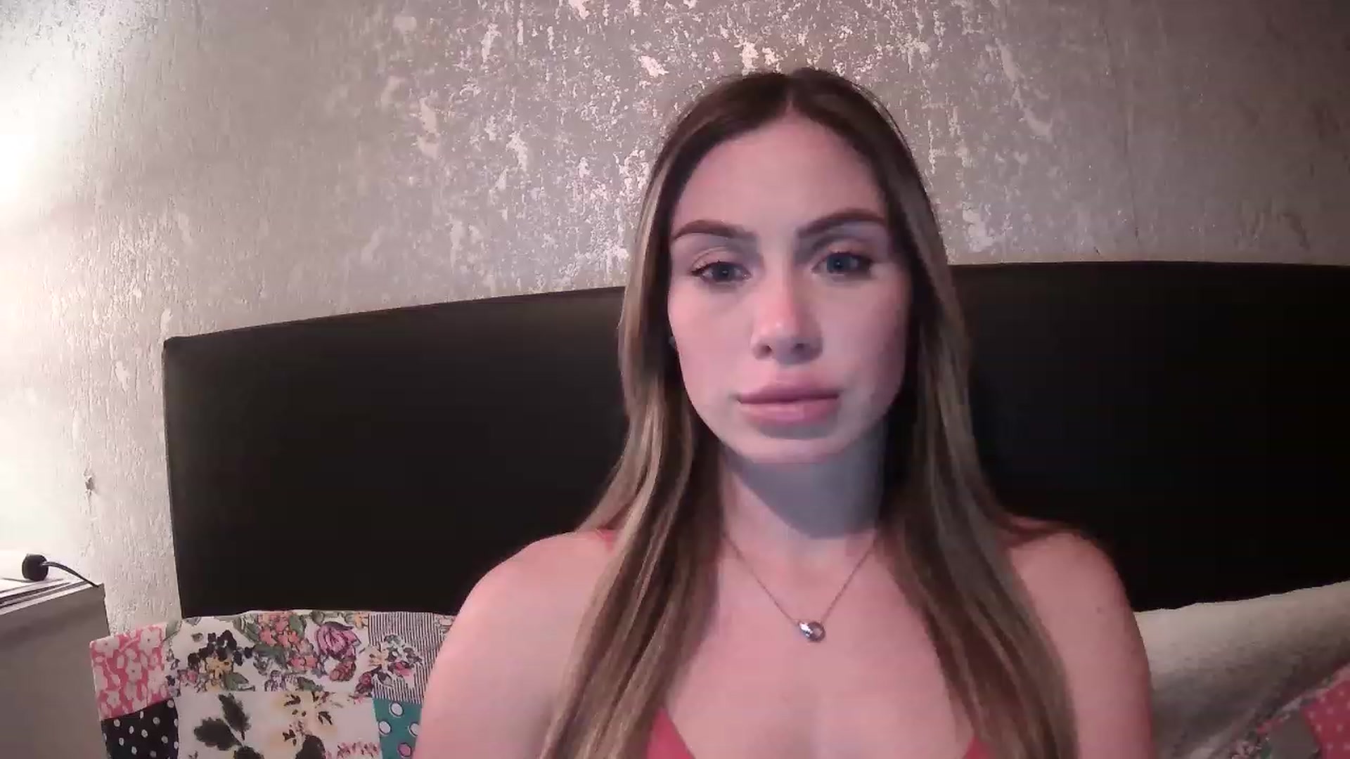 Gallery image thumbnail from English_Babe1's myfreecams stream on, 03/09/2023, 18:35 image 7 of 20