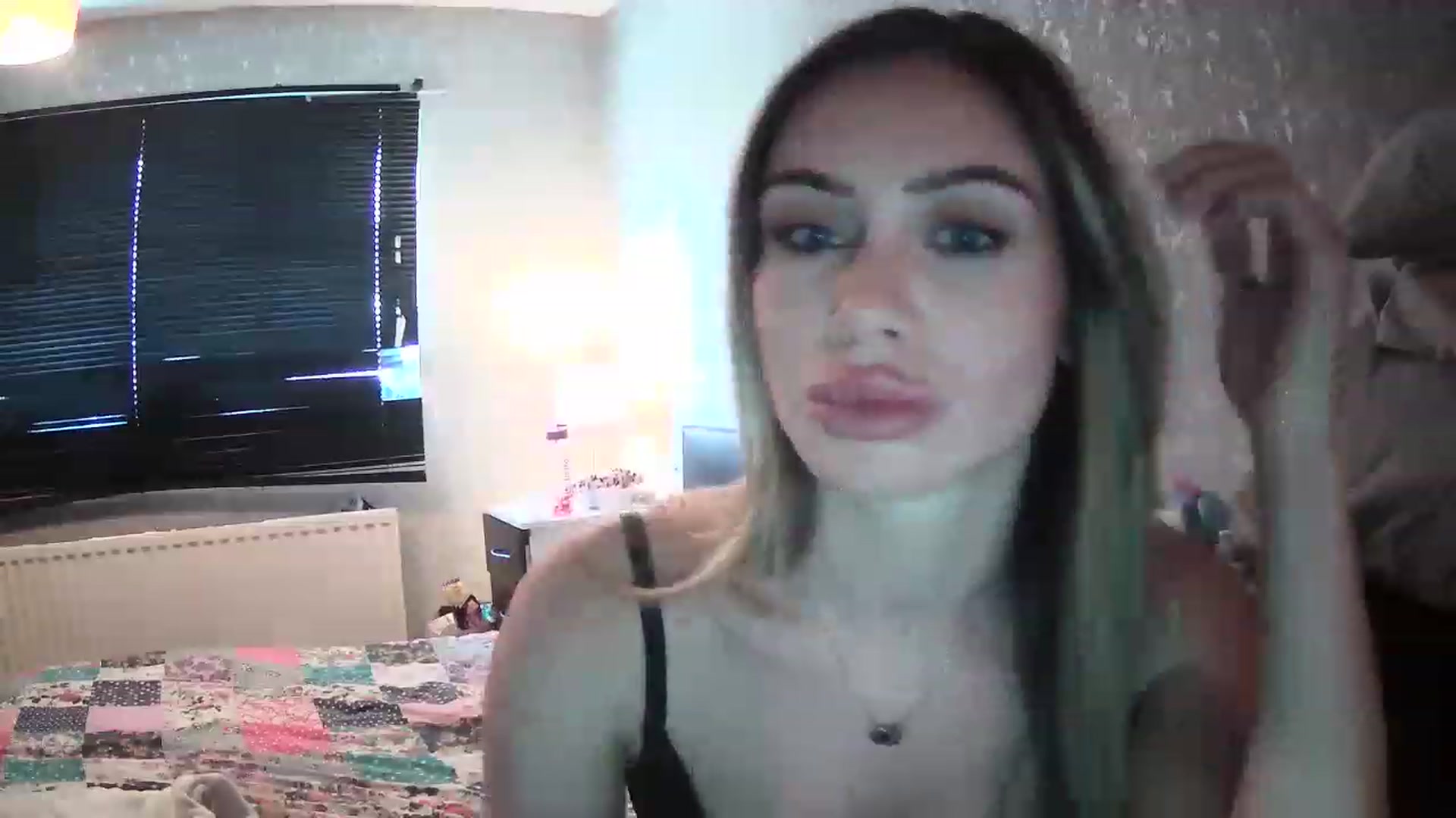 Gallery image thumbnail from English_Babe1's myfreecams stream on, 03/10/2023, 11:44 image 11 of 20