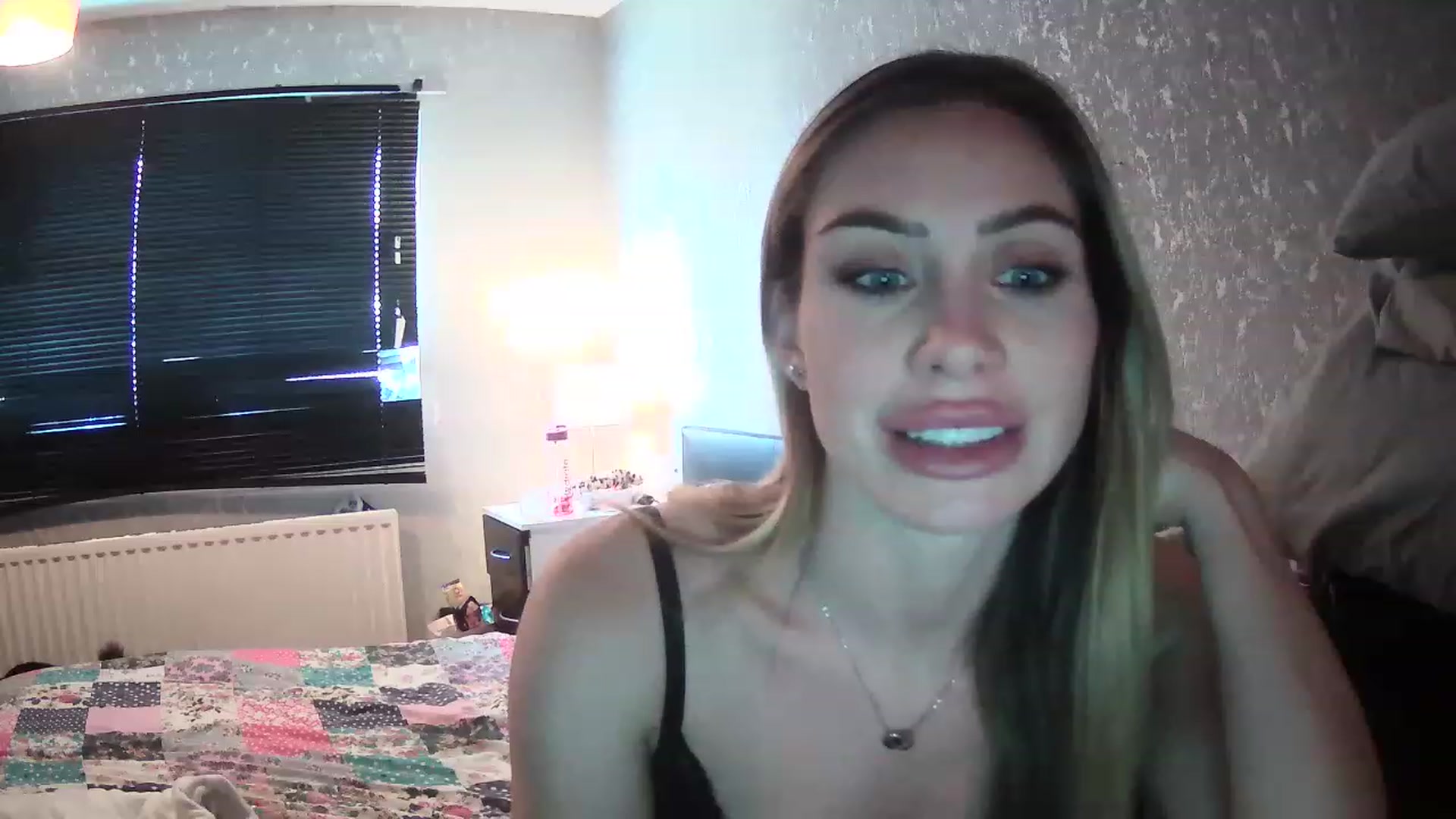 Gallery image thumbnail from English_Babe1's myfreecams stream on, 03/10/2023, 11:44 image 6 of 20