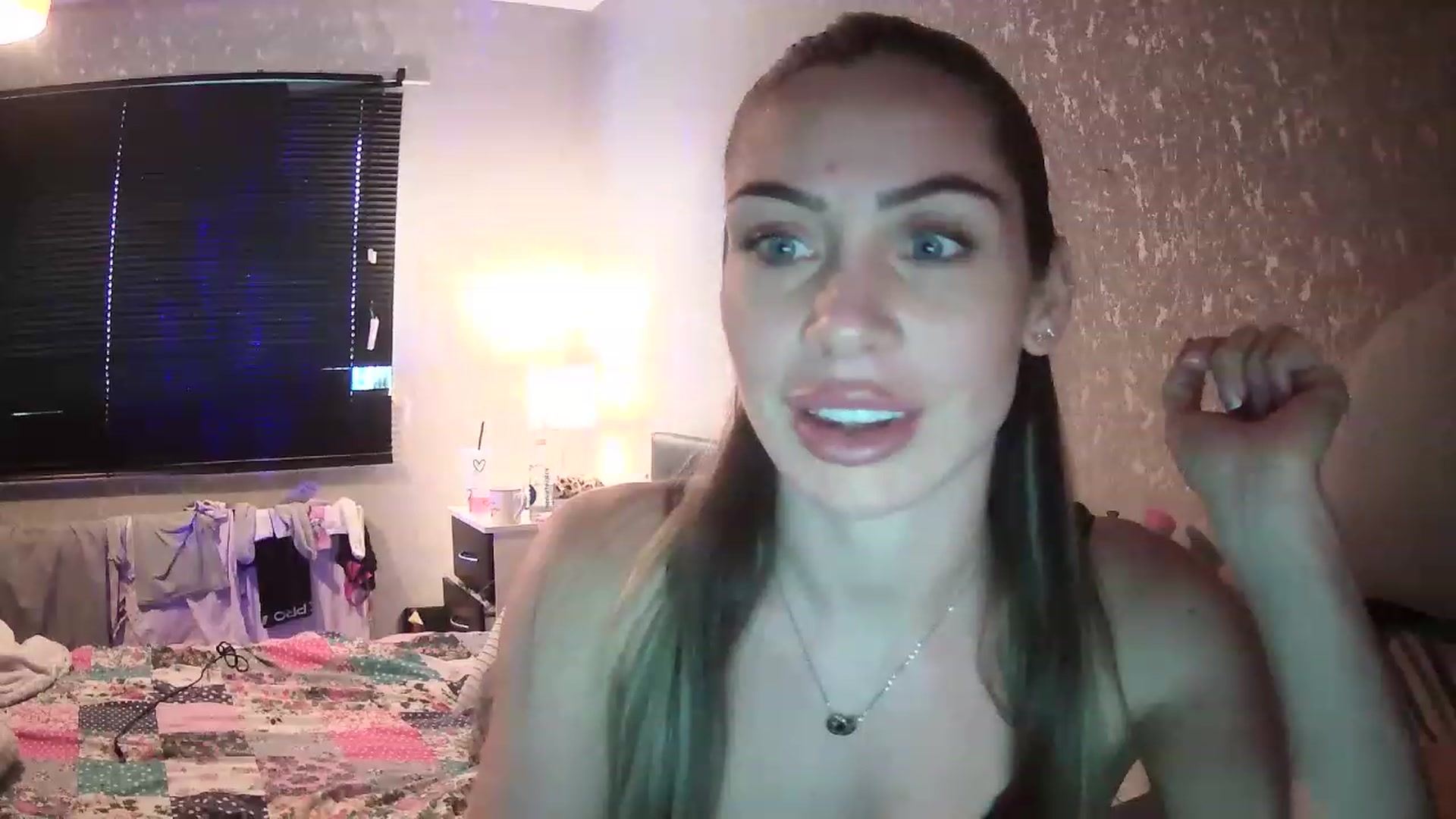 Gallery image thumbnail from English_Babe1's myfreecams stream on, 03/11/2023, 15:22 image 18 of 20