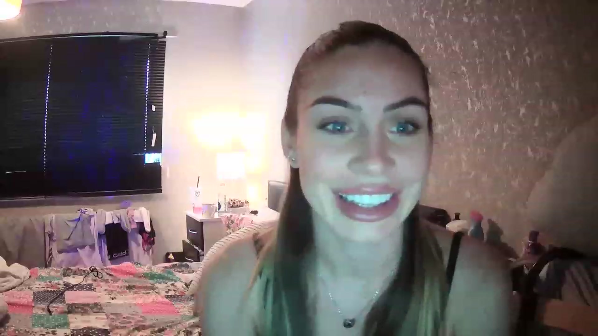 Gallery image thumbnail from English_Babe1's myfreecams stream on, 03/11/2023, 15:22 image 16 of 20