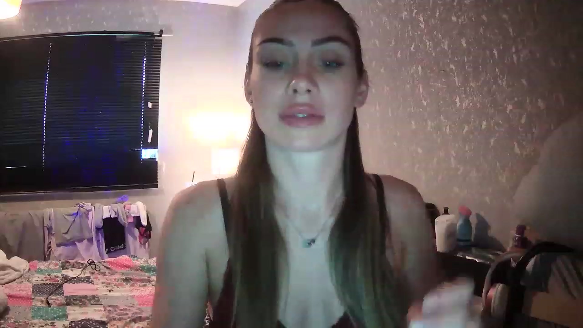 Gallery image thumbnail from English_Babe1's myfreecams stream on, 03/11/2023, 15:22 image 15 of 20