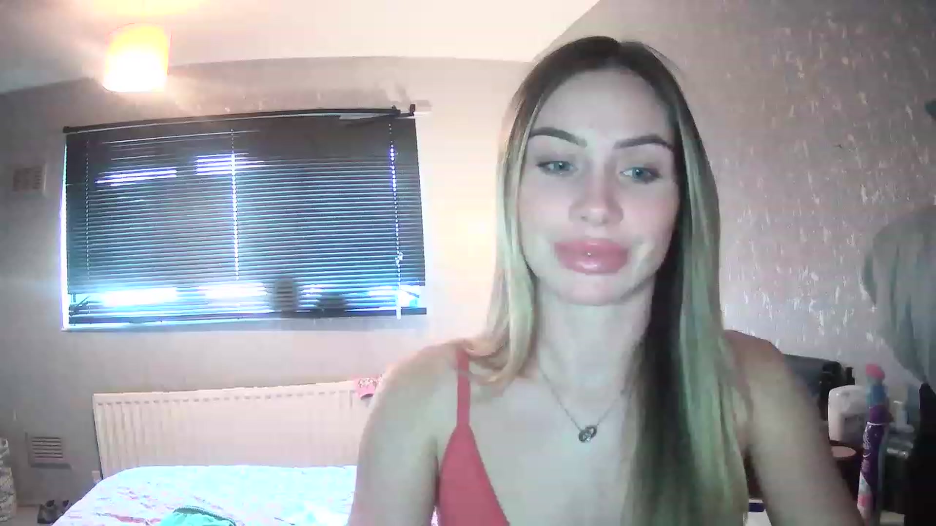 Gallery image thumbnail from English_Babe1's myfreecams stream on, 03/17/2023, 15:52 image 18 of 20