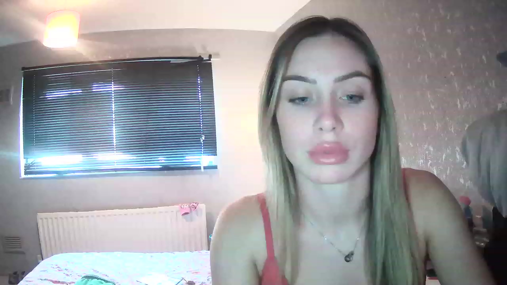 Gallery image thumbnail from English_Babe1's myfreecams stream on, 03/17/2023, 15:52 image 1 of 20