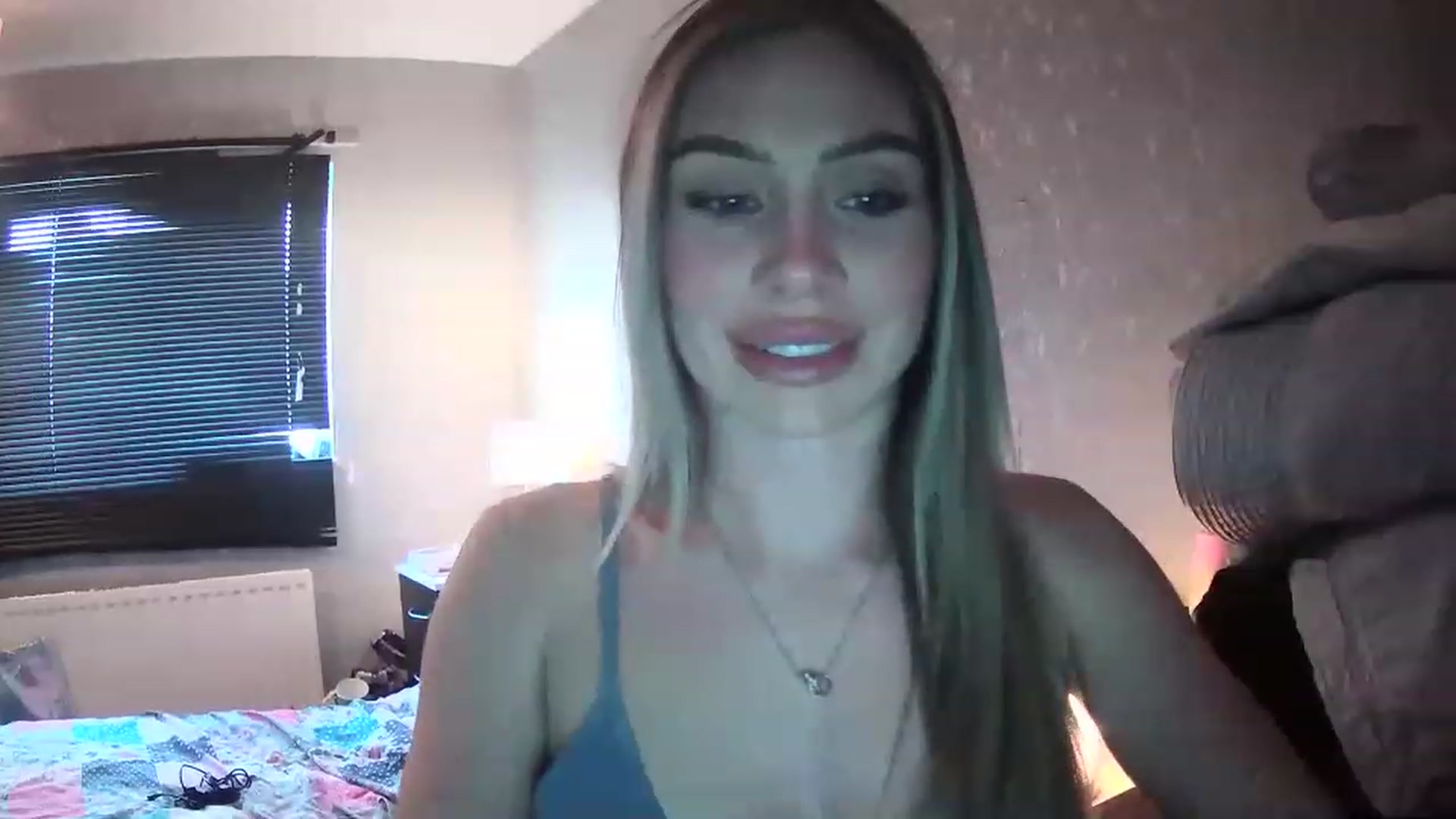 Gallery image thumbnail from English_Babe1's myfreecams stream on, 03/27/2023, 13:25 image 17 of 20