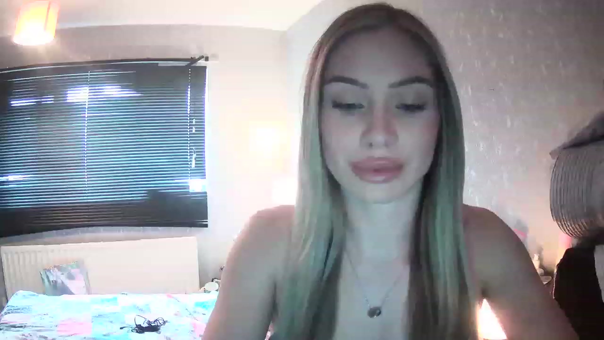 Gallery image thumbnail from English_Babe1's myfreecams stream on, 03/27/2023, 13:25 image 9 of 20