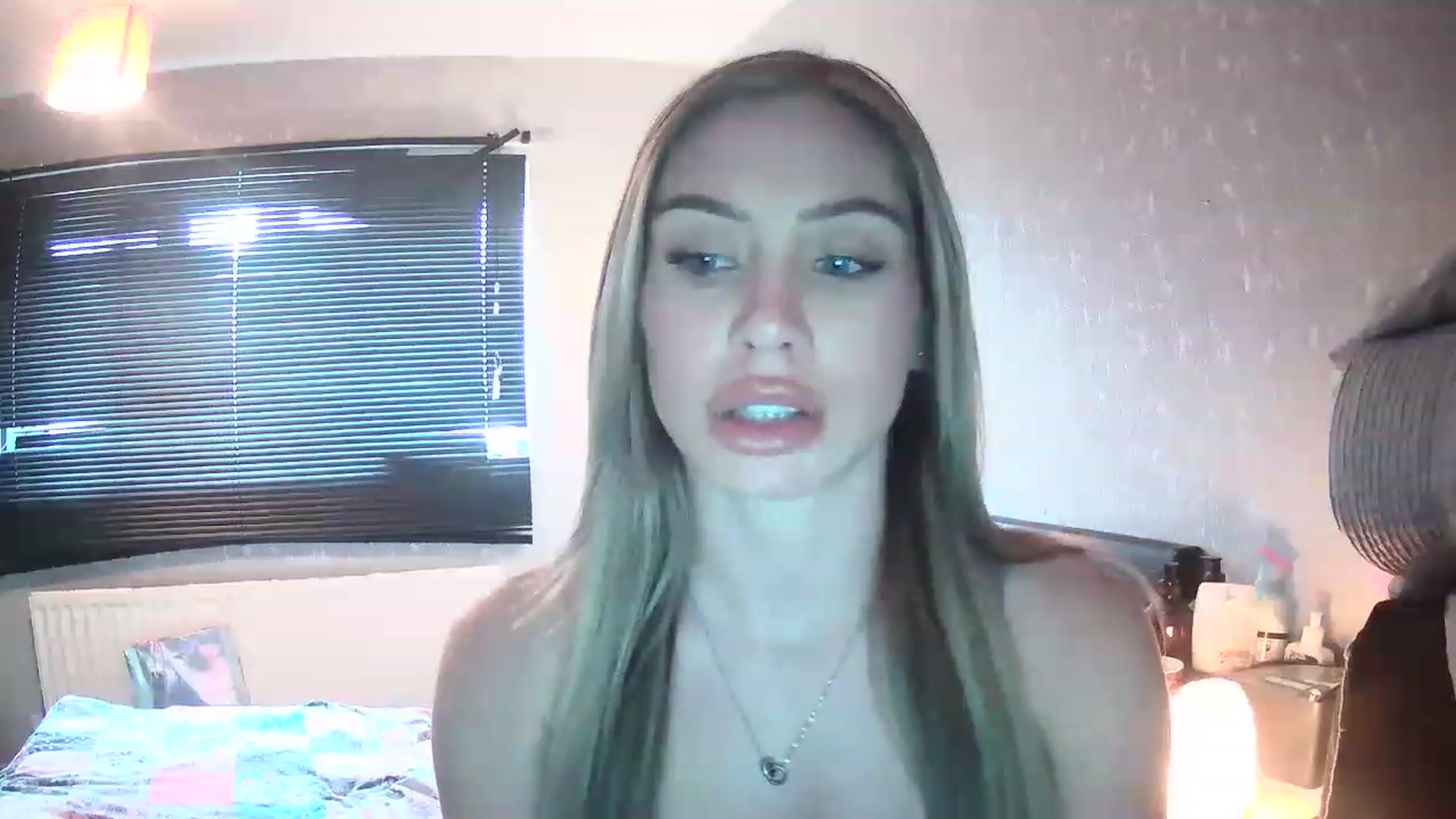 Gallery image thumbnail from English_Babe1's myfreecams stream on, 03/27/2023, 14:50 image 6 of 20