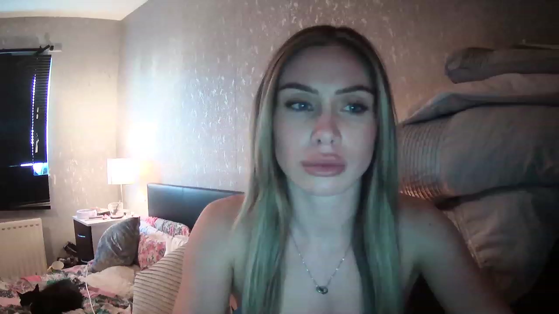 Gallery image thumbnail from English_Babe1's myfreecams stream on, 03/27/2023, 17:06 image 1 of 20