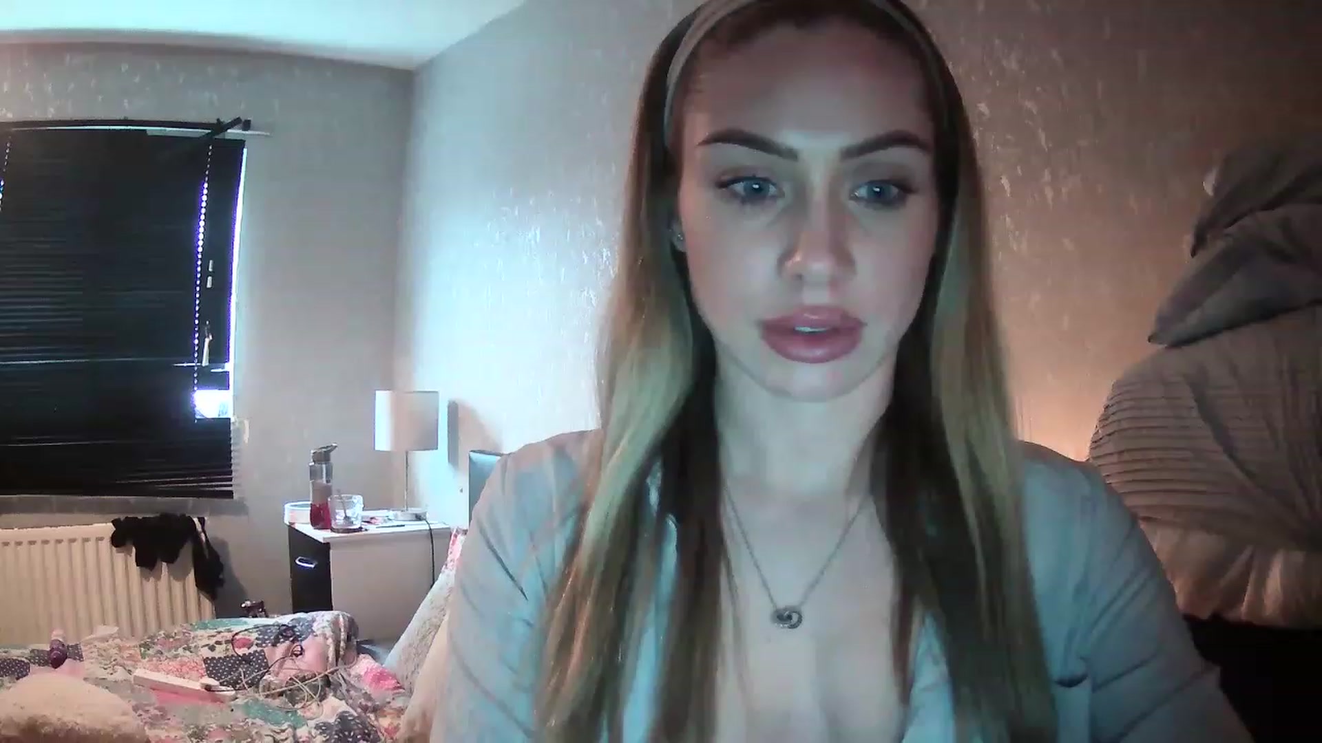 Gallery image thumbnail from English_Babe1's myfreecams stream on, 03/29/2023, 15:57 image 1 of 20