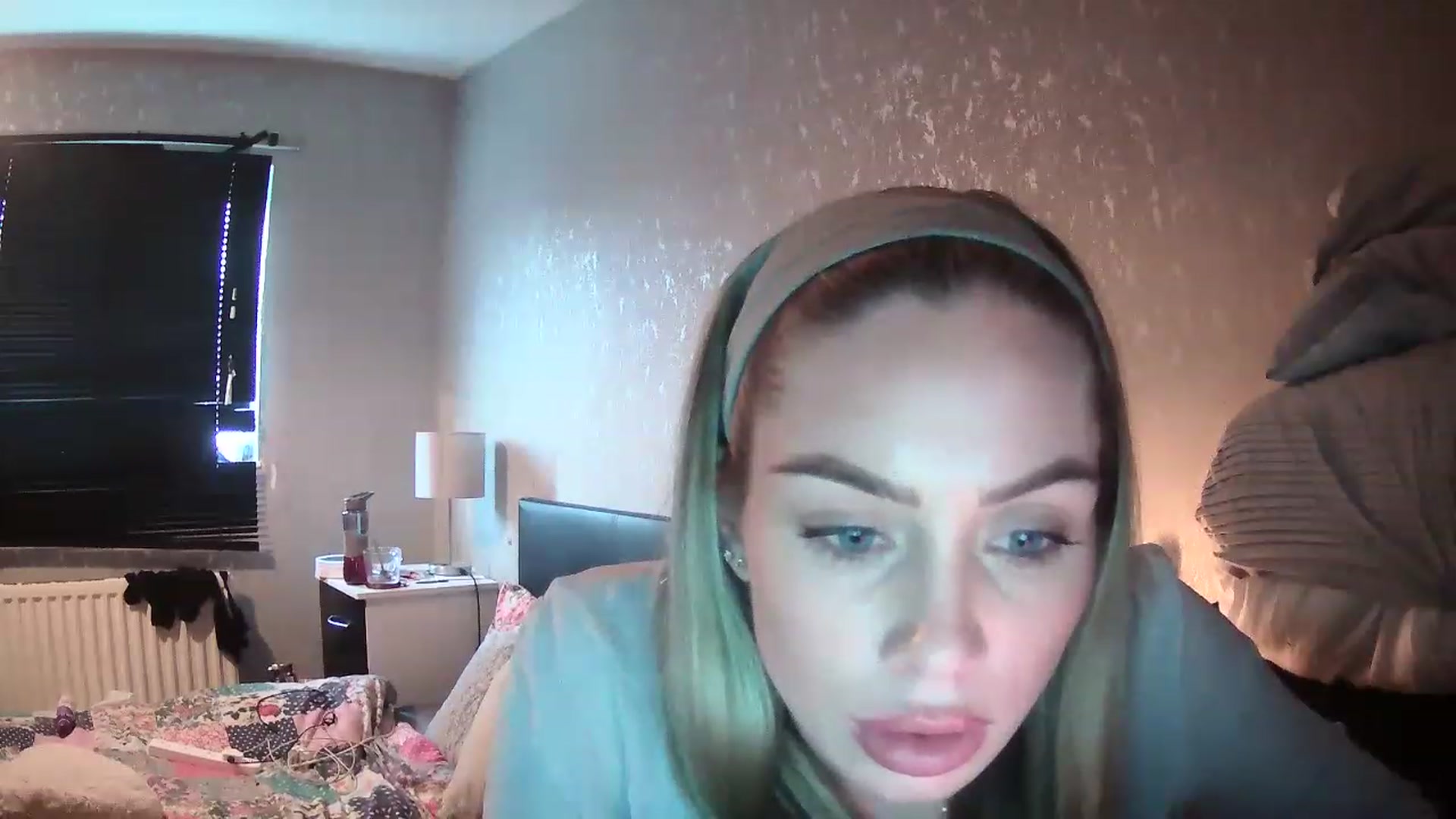Gallery image thumbnail from English_Babe1's myfreecams stream on, 03/29/2023, 15:57 image 4 of 20