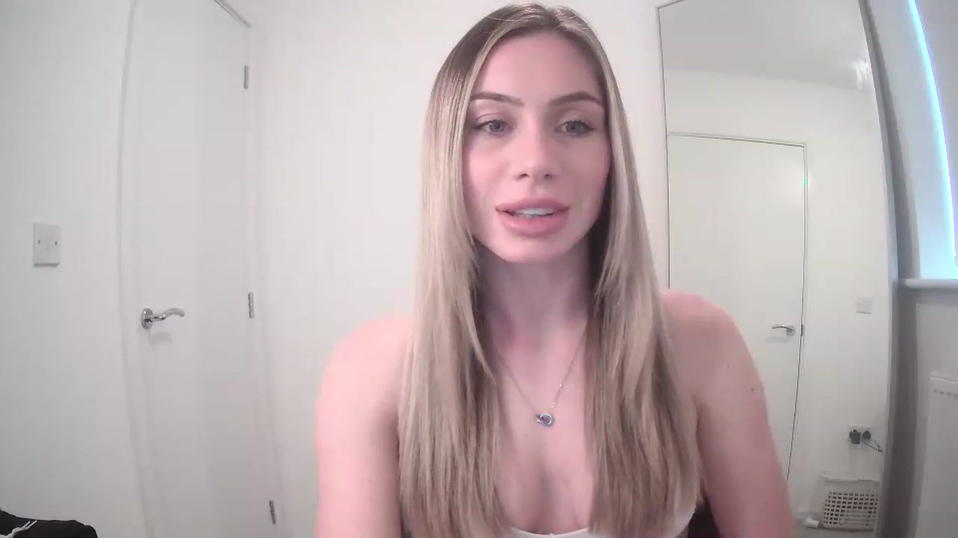 Gallery image thumbnail from English_Babe1's myfreecams stream on, 04/05/2023, 10:48 image 13 of 20
