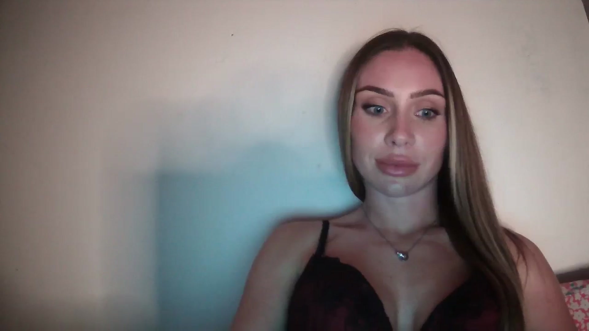 Gallery image thumbnail from English_Babe1's myfreecams stream on, 11/05/2023, 19:34 image 3 of 20