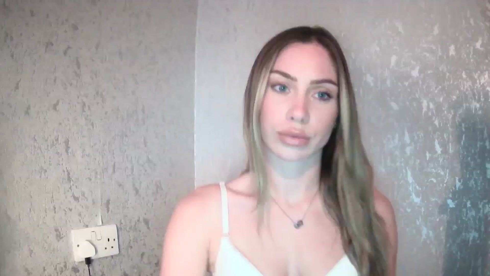 Gallery image thumbnail from English_Babe1's myfreecams stream on, 11/07/2023, 11:24 image 1 of 20