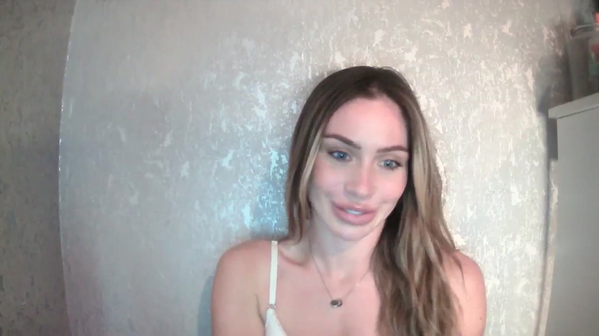 Gallery image thumbnail from English_Babe1's myfreecams stream on, 11/07/2023, 12:22 image 9 of 20
