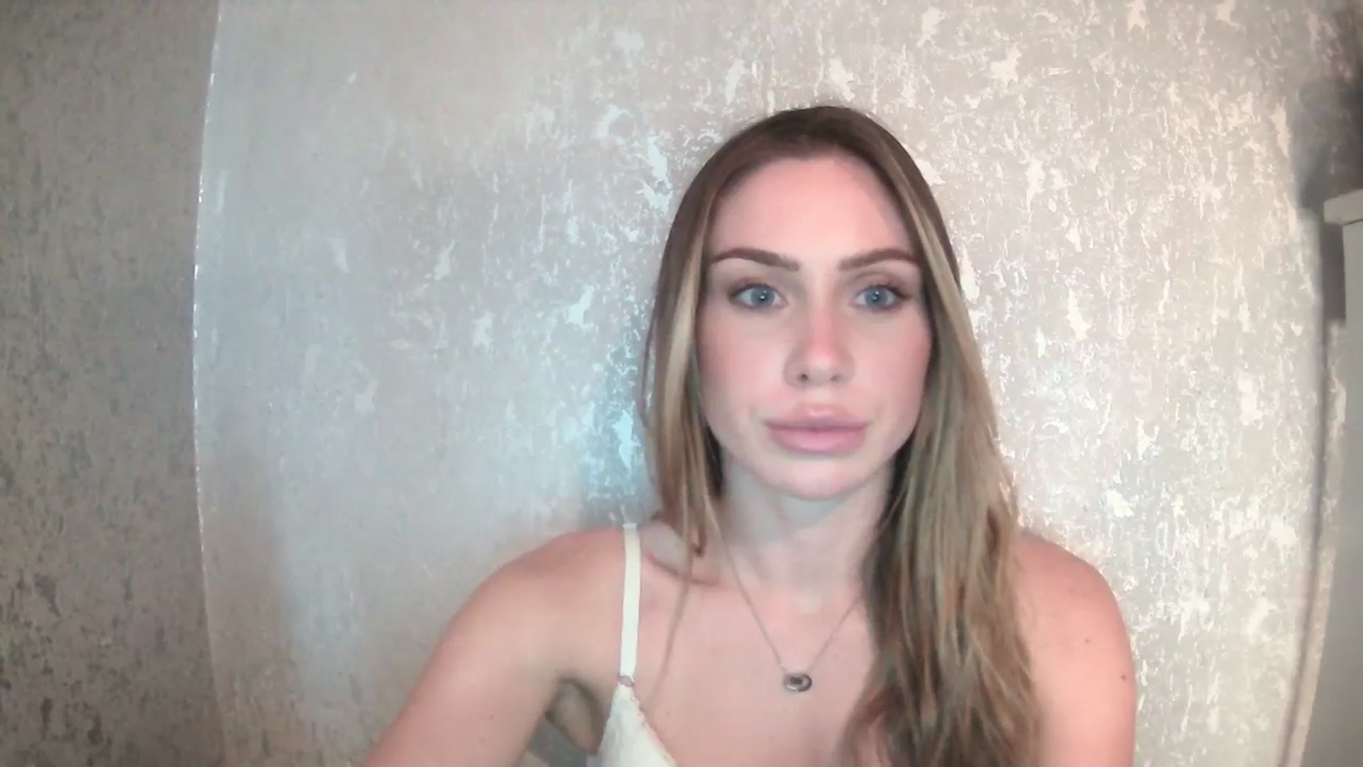 Gallery image thumbnail from English_Babe1's myfreecams stream on, 11/07/2023, 13:07 image 11 of 20