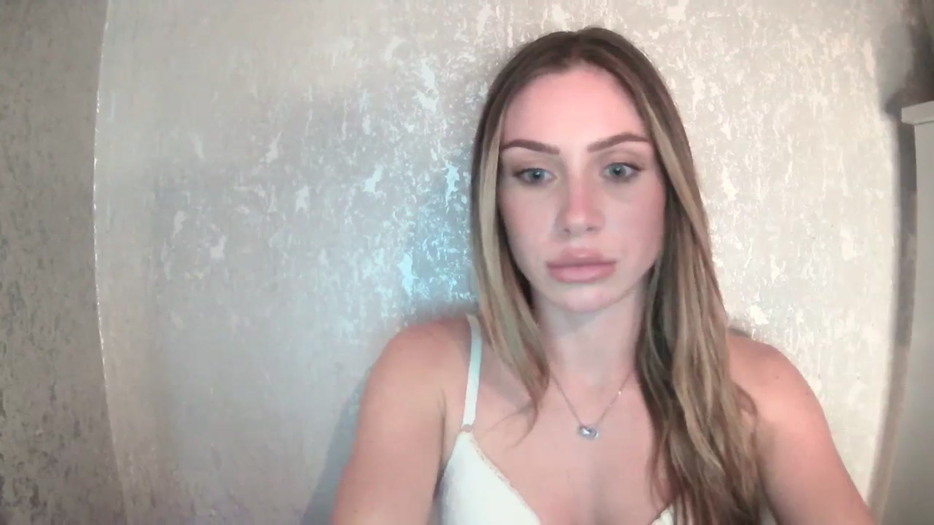 Gallery image thumbnail from English_Babe1's myfreecams stream on, 11/07/2023, 15:13 image 12 of 20