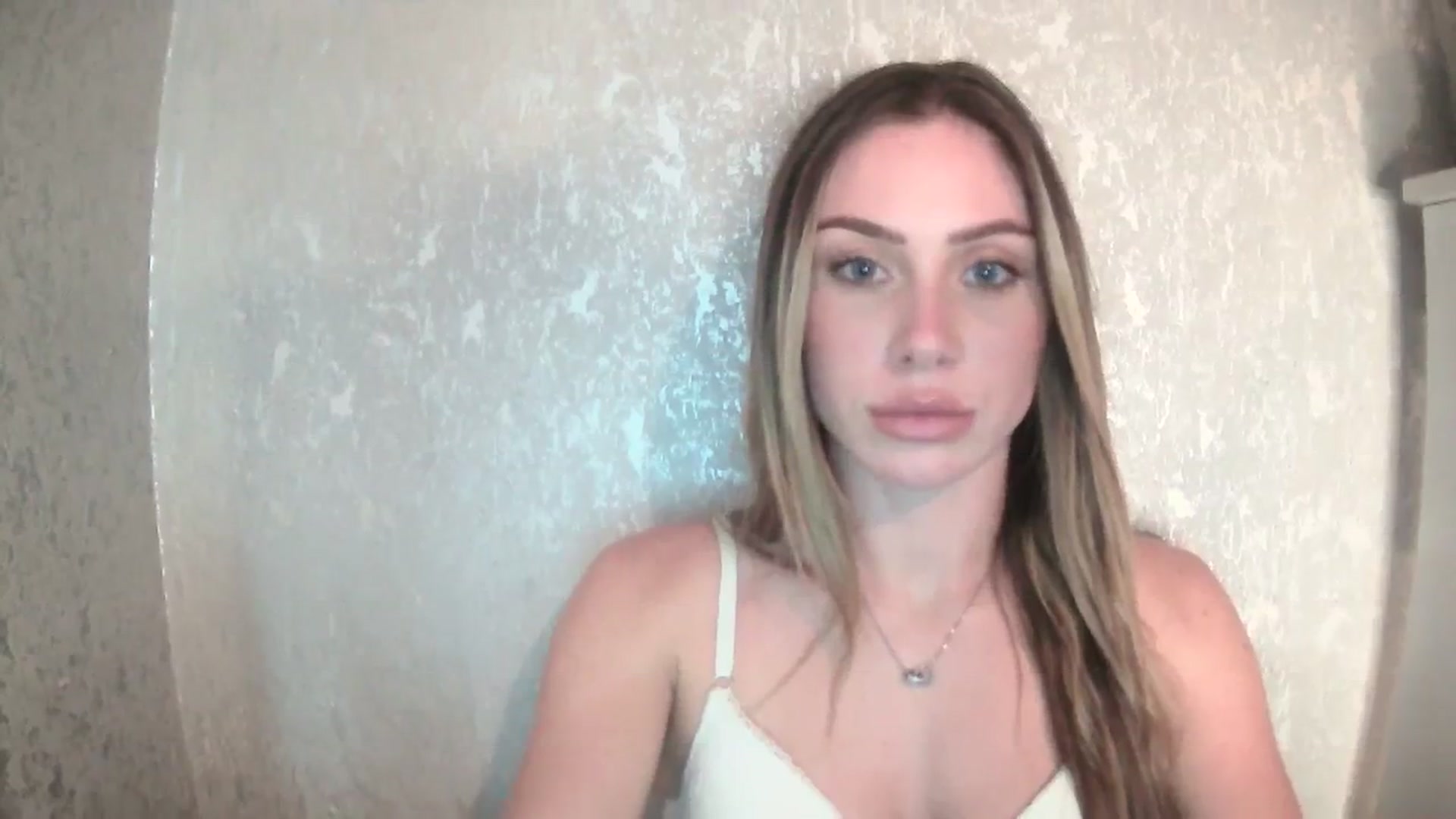 Gallery image thumbnail from English_Babe1's myfreecams stream on, 11/07/2023, 15:13 image 13 of 20