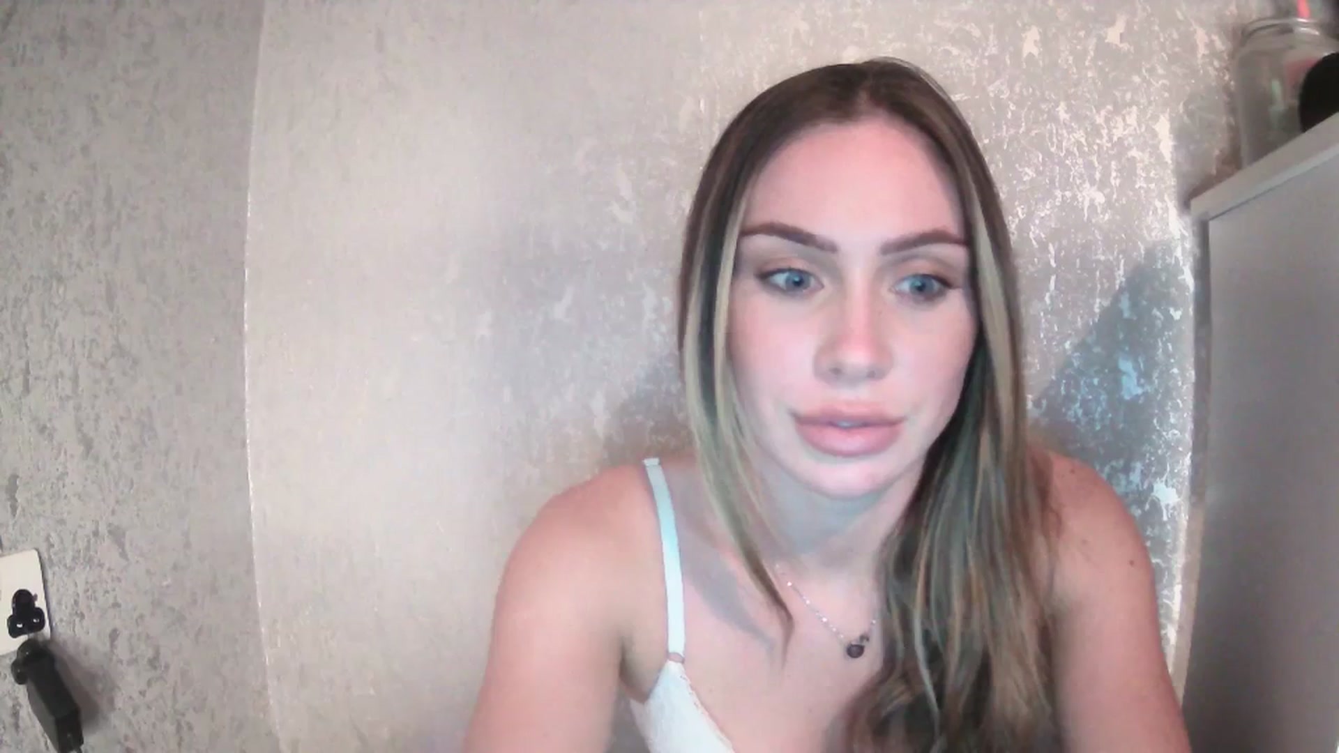 Gallery image thumbnail from English_Babe1's myfreecams stream on, 11/07/2023, 16:54 image 20 of 20