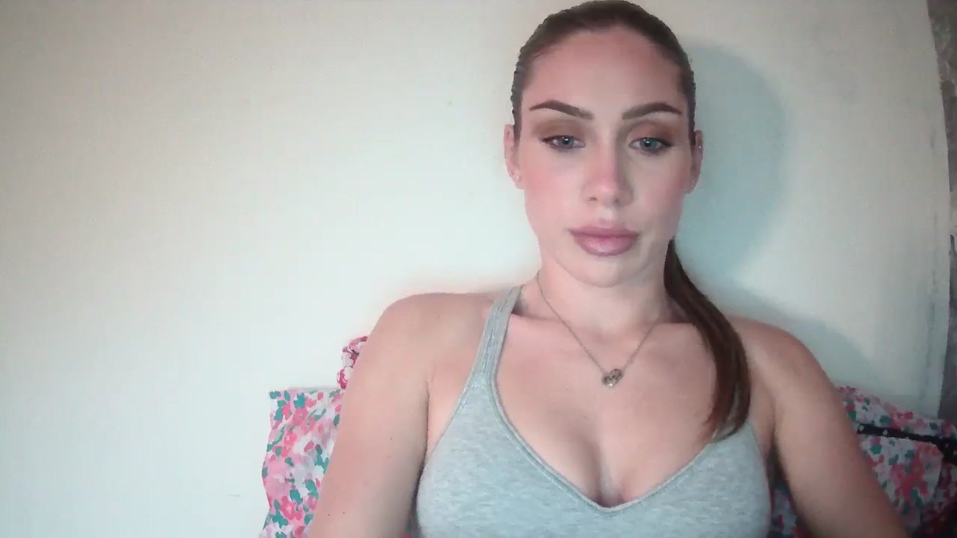 Gallery image thumbnail from English_Babe1's myfreecams stream on, 11/12/2023, 14:39 image 2 of 20