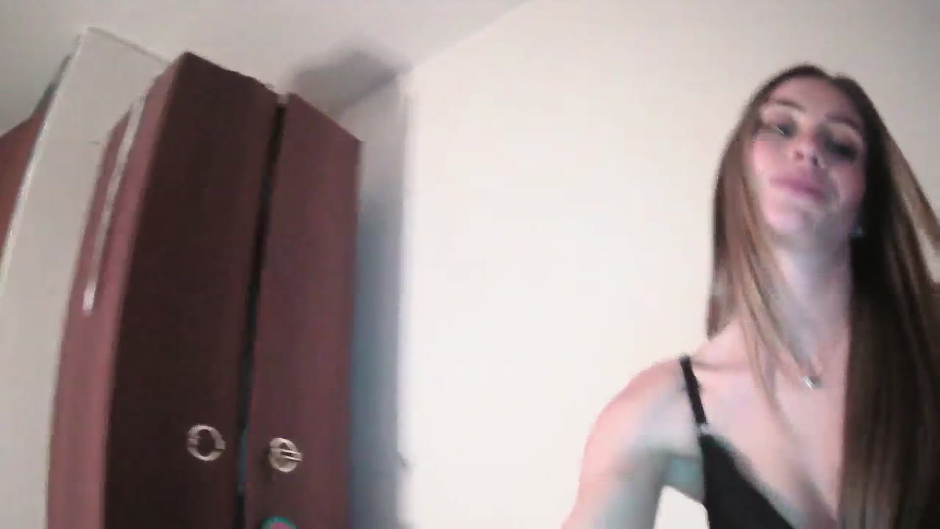 Gallery image thumbnail from English_Babe1's myfreecams stream on, 11/13/2023, 17:57 image 9 of 20