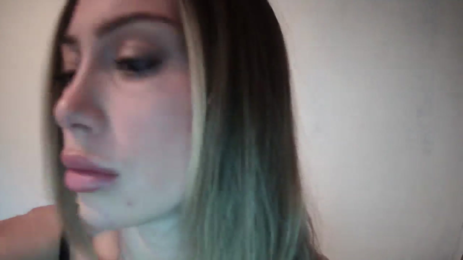 Gallery image thumbnail from English_Babe1's myfreecams stream on, 11/14/2023, 08:56 image 10 of 20