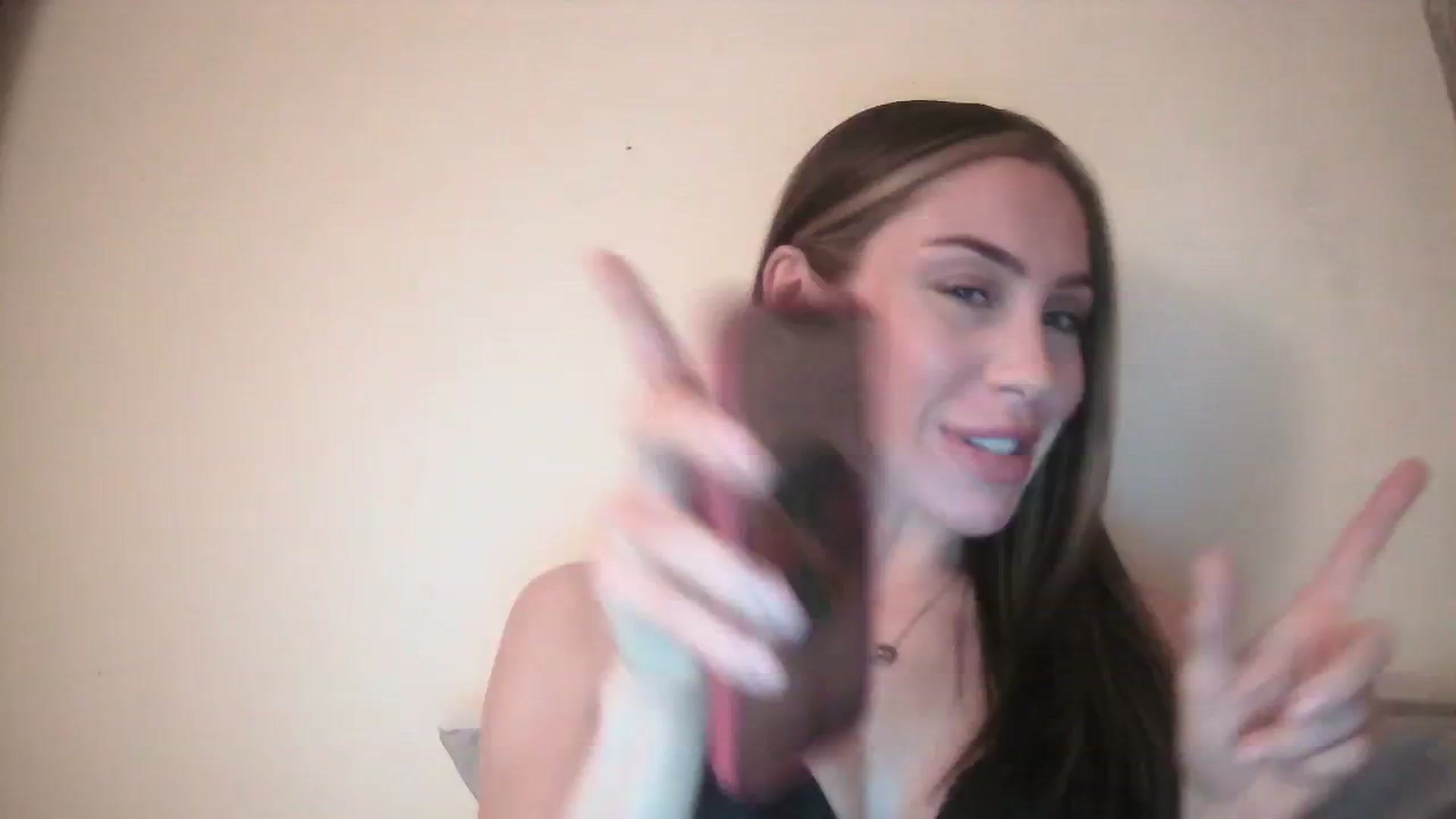 Gallery image thumbnail from English_Babe1's myfreecams stream on, 11/23/2023, 19:19 image 2 of 20
